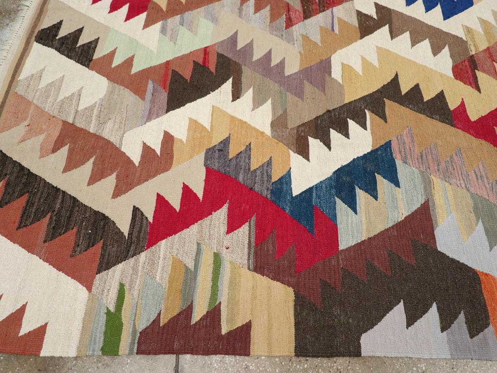 21st Century Modern Turkish Flatweave Room Size Carpet Tejido a mano en venta