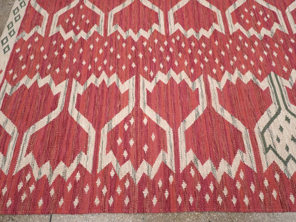21st Century Modern Turkish Flatweave Room Size Carpet (Handgewebt) im Angebot