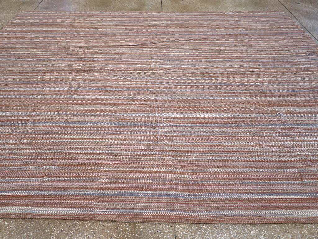 21st Century Modern Turkish Flatweave Room Size Carpet (Handgewebt) im Angebot