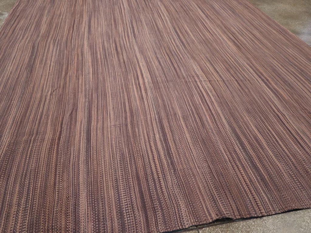 21st Century Modern Turkish Flatweave Room Size Carpet im Zustand „Neu“ im Angebot in New York, NY