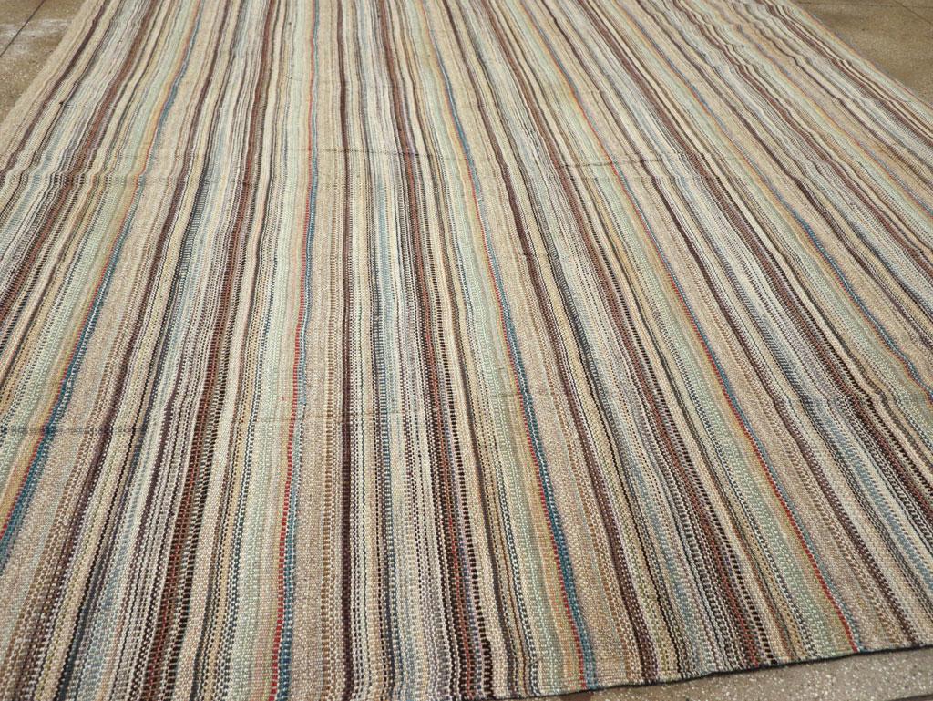 21st Century Modern Turkish Flatweave Room Size Carpet im Zustand „Neu“ im Angebot in New York, NY
