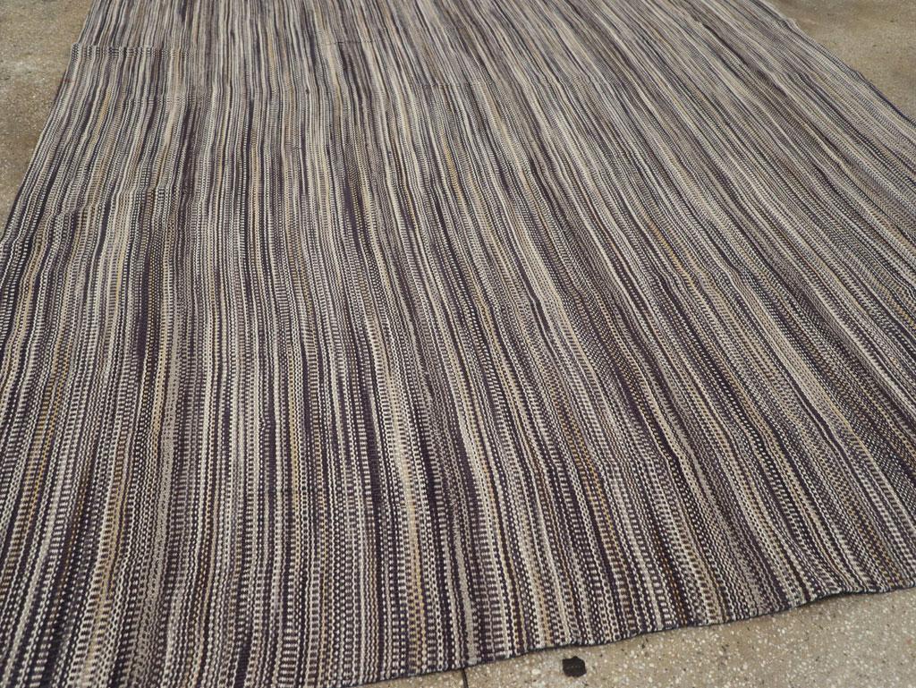 21st Century Modern Turkish Flatweave Room Size Carpet im Zustand „Neu“ im Angebot in New York, NY