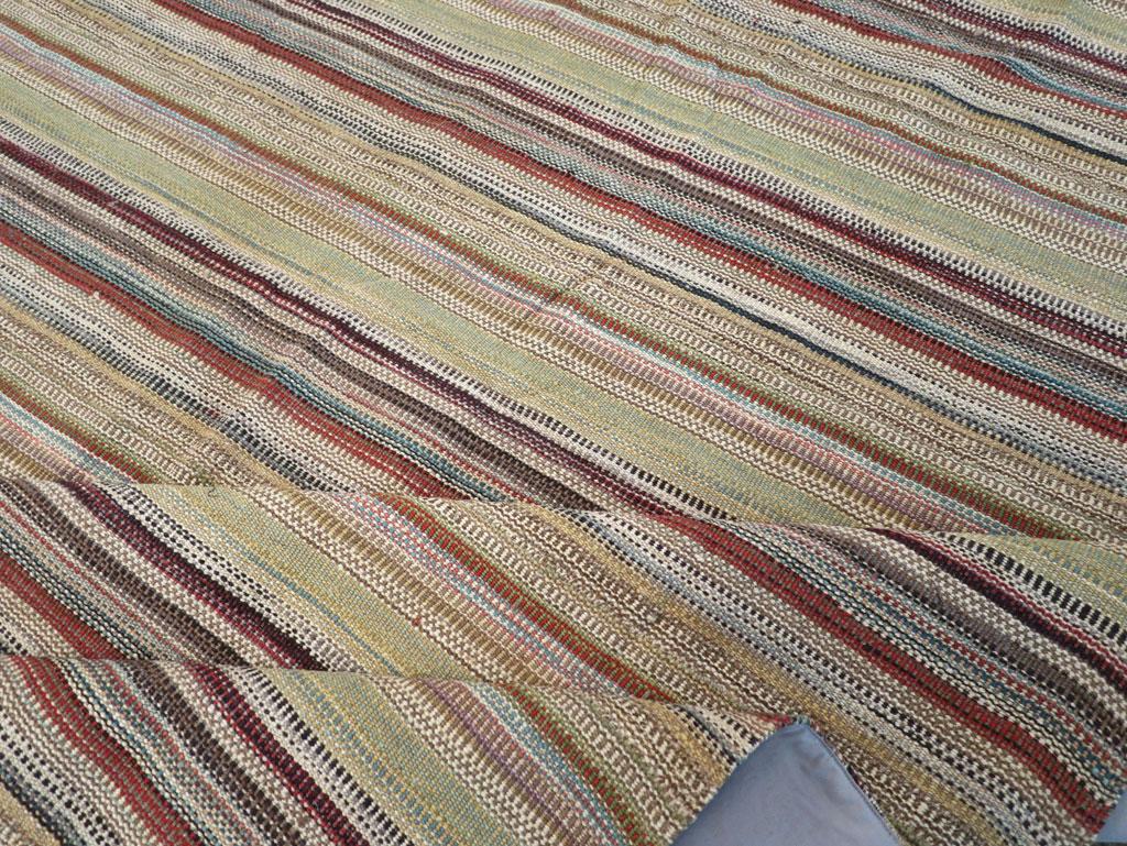 21st Century Modern Turkish Flatweave Room Size Carpet (21. Jahrhundert und zeitgenössisch) im Angebot