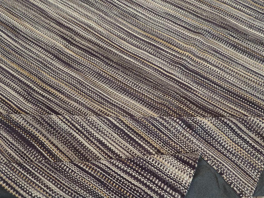21st Century Modern Turkish Flatweave Room Size Carpet (21. Jahrhundert und zeitgenössisch) im Angebot