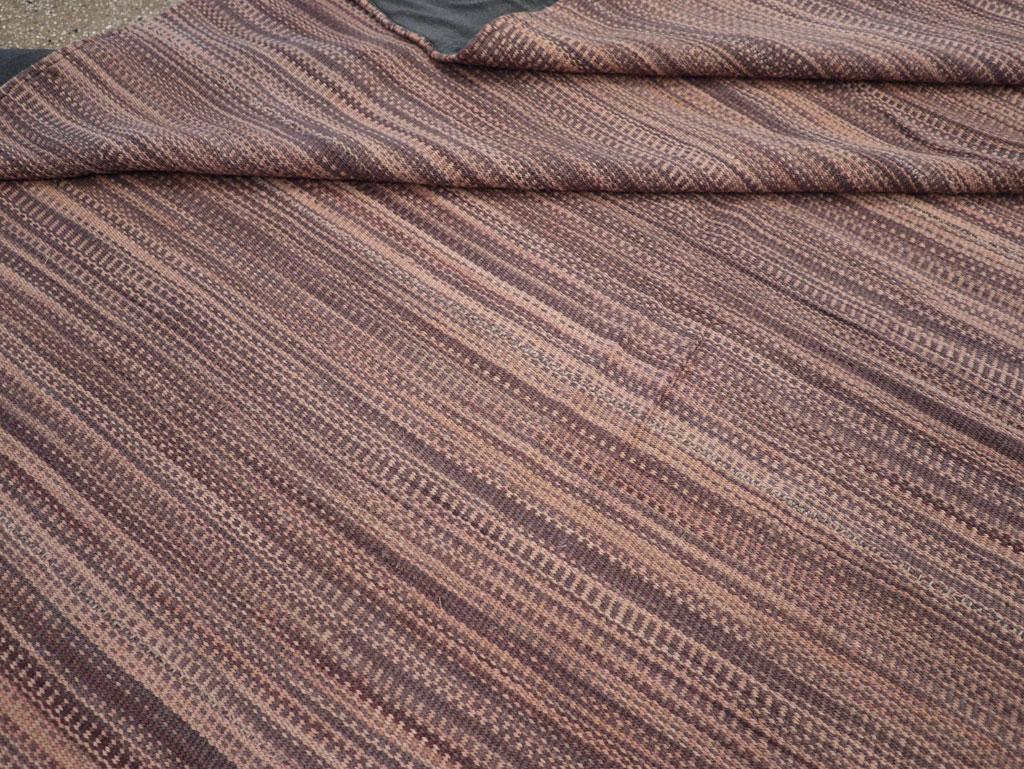 21st Century Modern Turkish Flatweave Room Size Carpet (Wolle) im Angebot