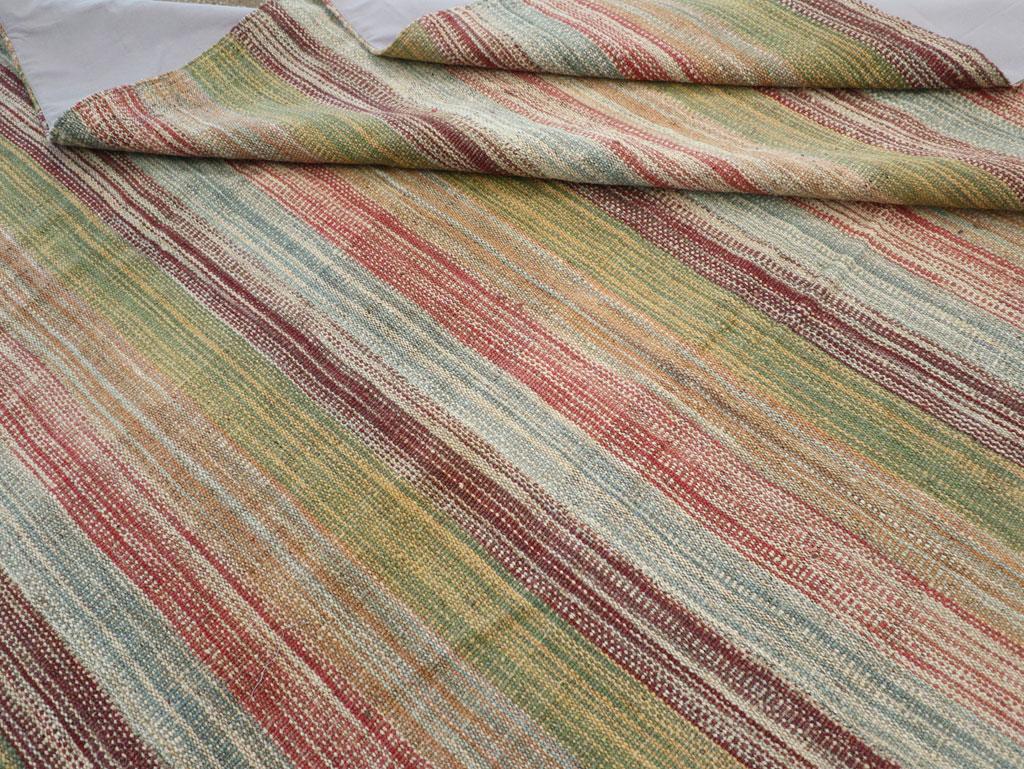 21st Century Modern Turkish Flatweave Room Size Carpet (Wolle) im Angebot