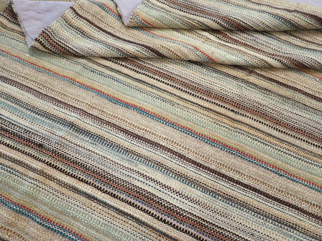 21st Century Modern Turkish Flatweave Room Size Carpet (Wolle) im Angebot