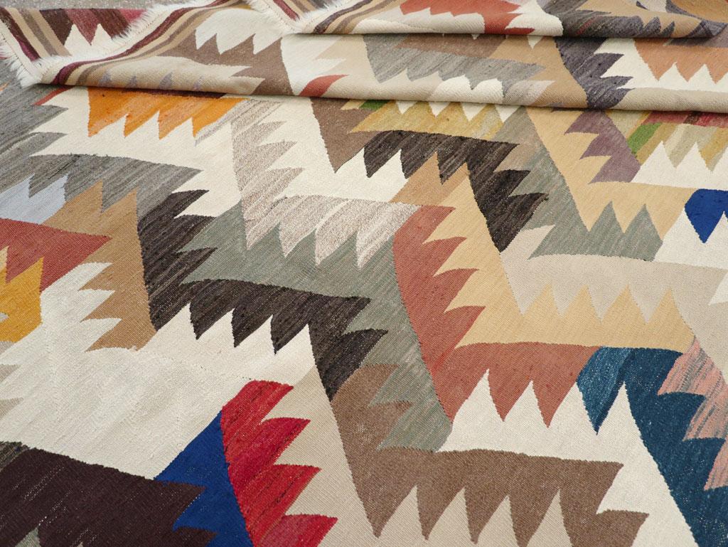 21st Century Modern Turkish Flatweave Room Size Carpet Lana en venta