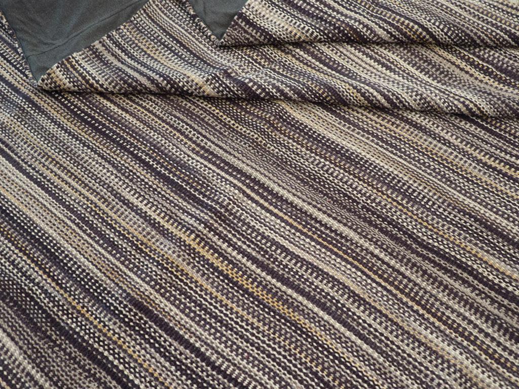 21st Century Modern Turkish Flatweave Room Size Carpet (Wolle) im Angebot