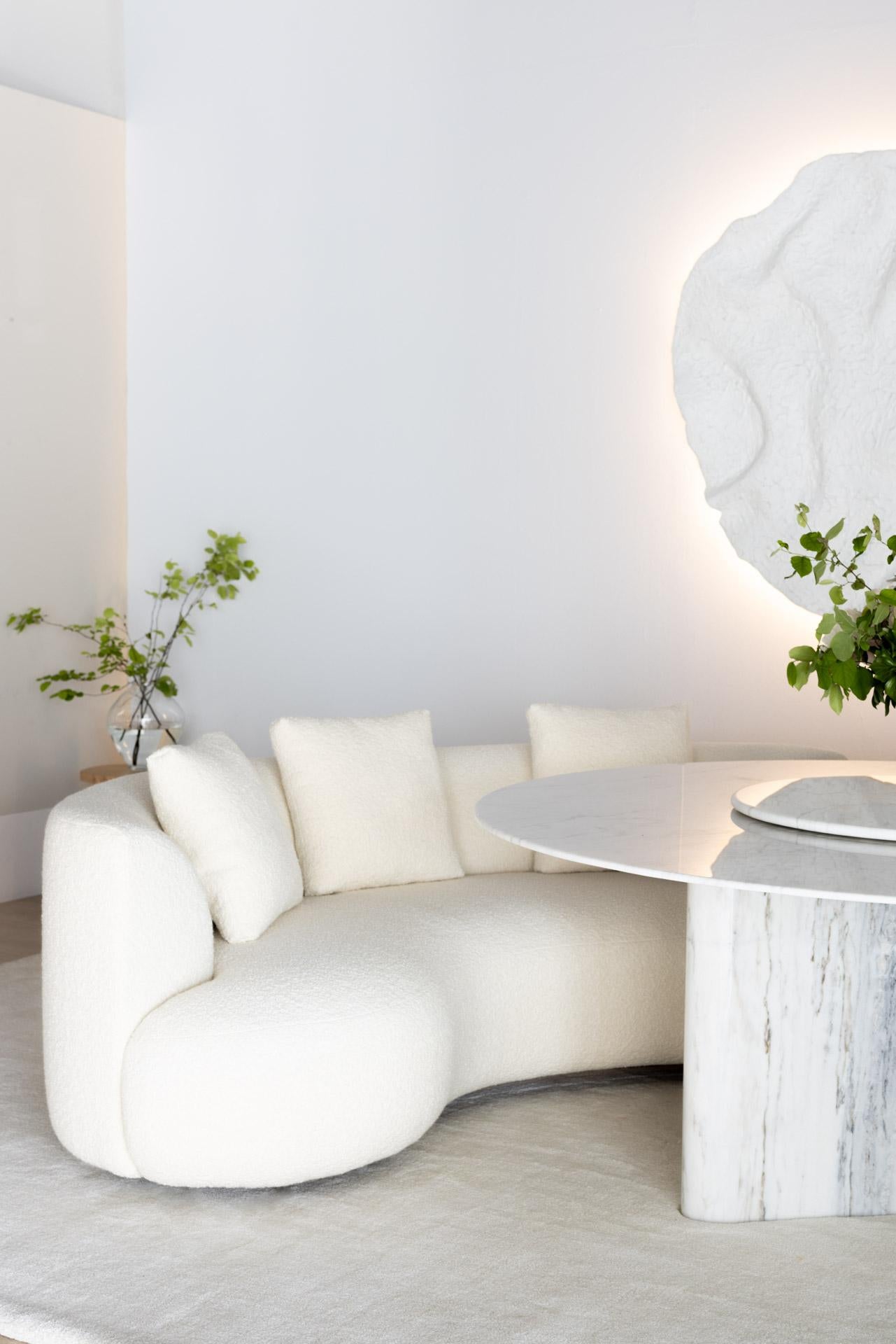 Cuir The Modernity Twins Curved Sofa, White Bouclé, Handmade Portugal by Greenapple en vente