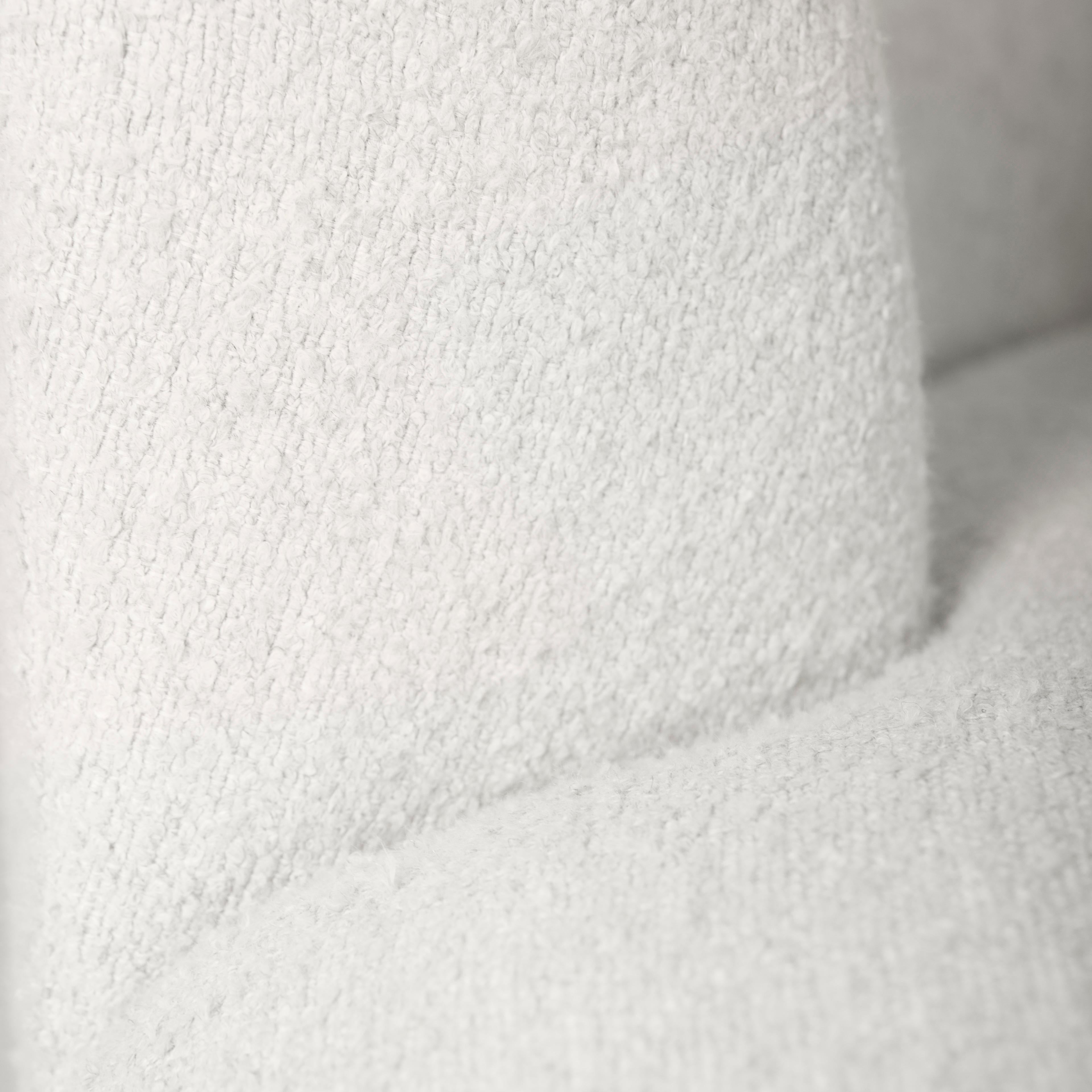The Modernity Twins Curved Sofa, White Bouclé, Handmade Portugal by Greenapple en vente 3