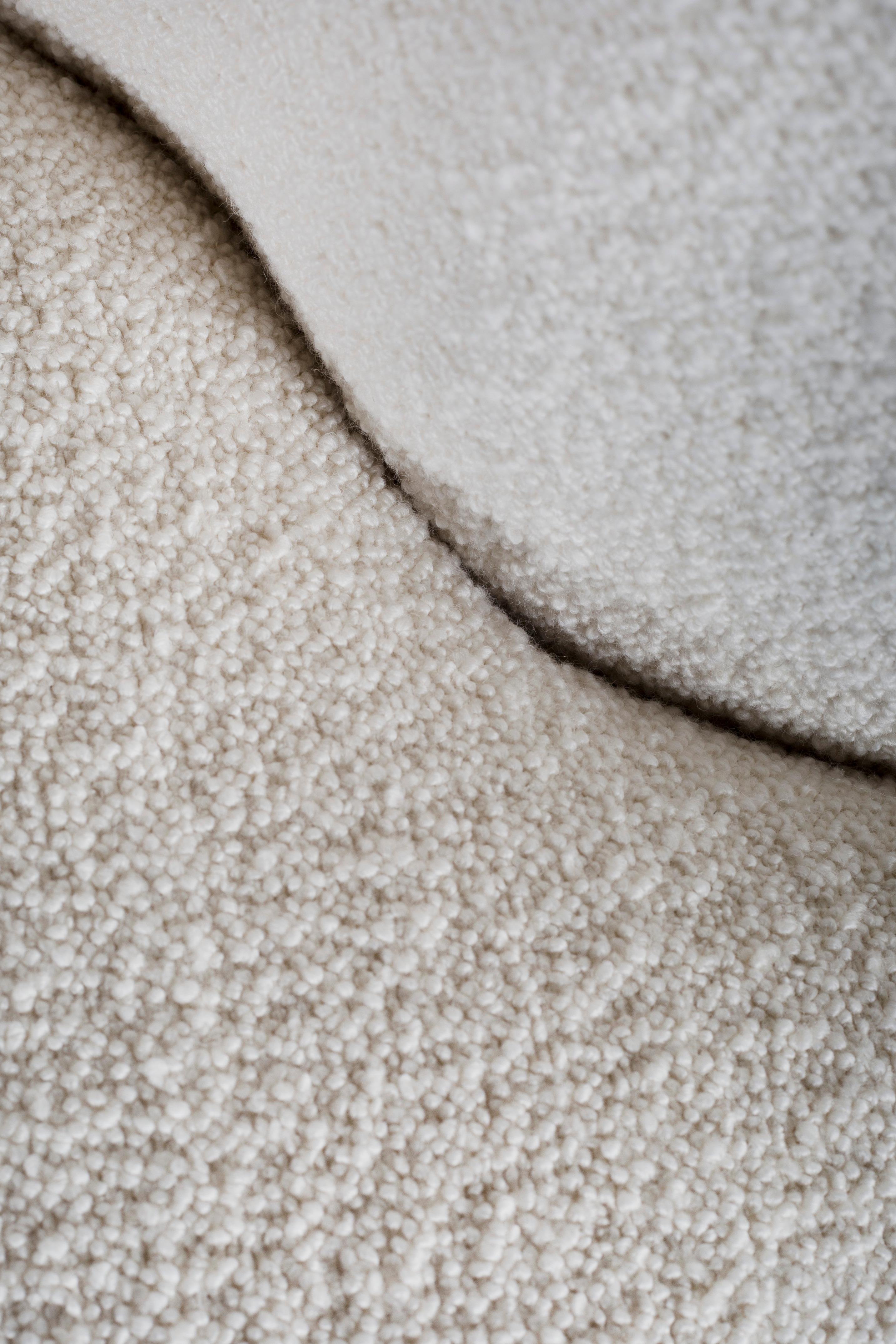 The Modernity Twins Curved Sofa, White Bouclé, Handmade Portugal by Greenapple en vente 8
