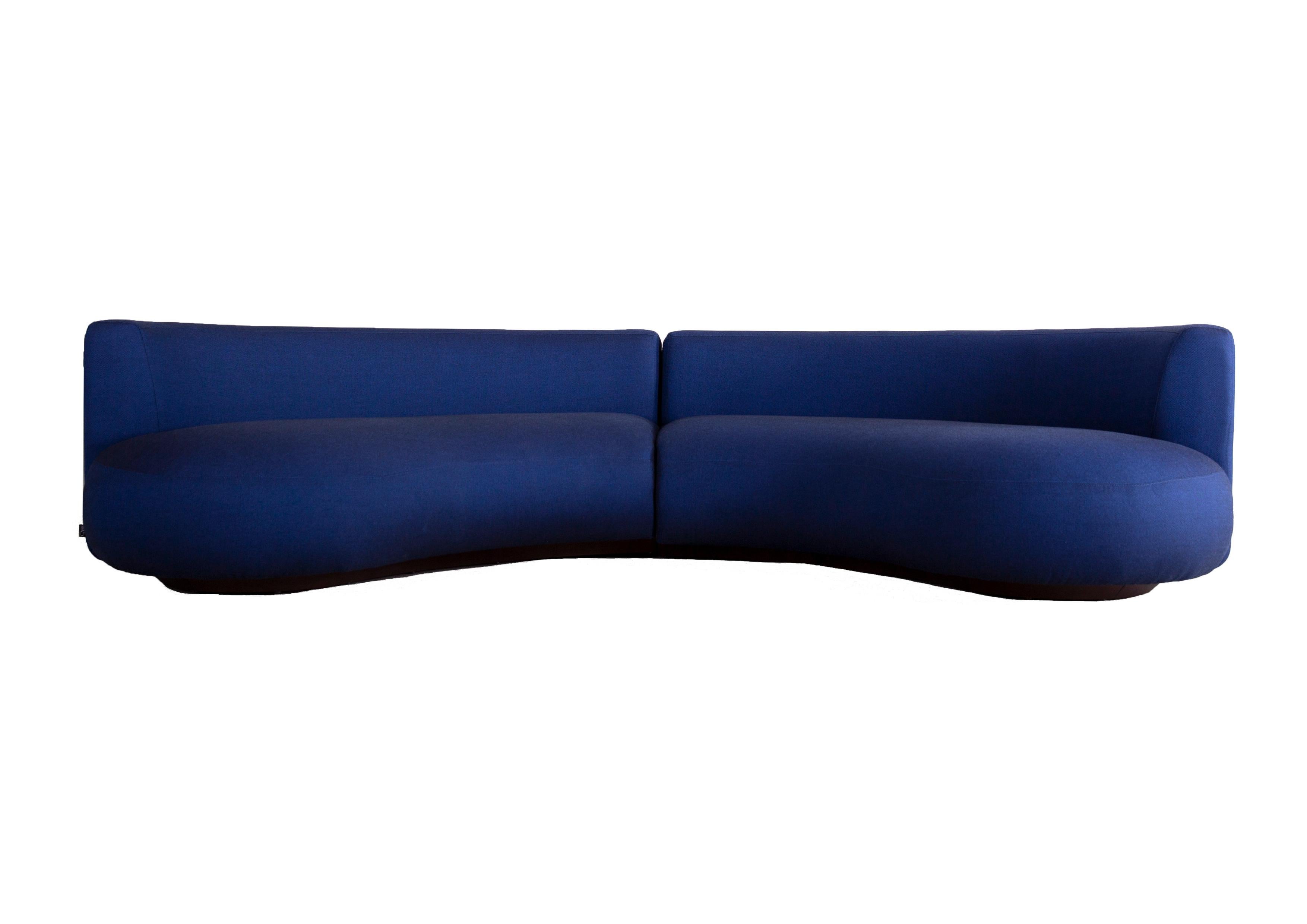 Twins Sofa Outdoors, Contemporary Collection, Handcrafted in Portugal - Europe by Greenapple.
 
The Twins outdoors sofa and day bed share the same genes, yet each possesses a distinct design, creating a unique pair that thrives on perfect asymmetry.