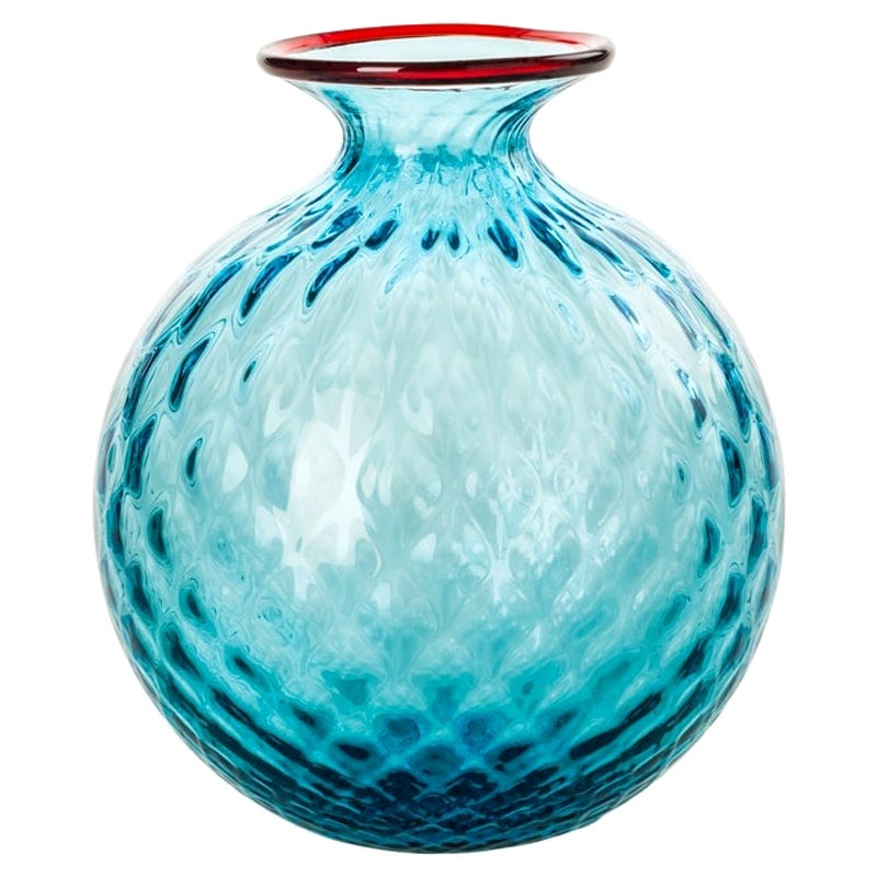 Très grand vase en verre Monofiori Balloton couleur aigue-marine/rouge, XXIe siècle en vente