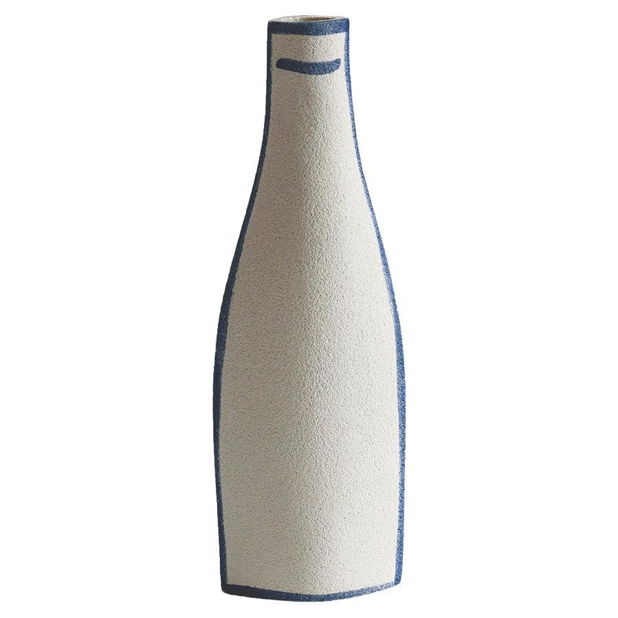 Morandi Bouteille - Blau", 21. Jahrhundert, aus weißer Keramik, Craft in Frankreich