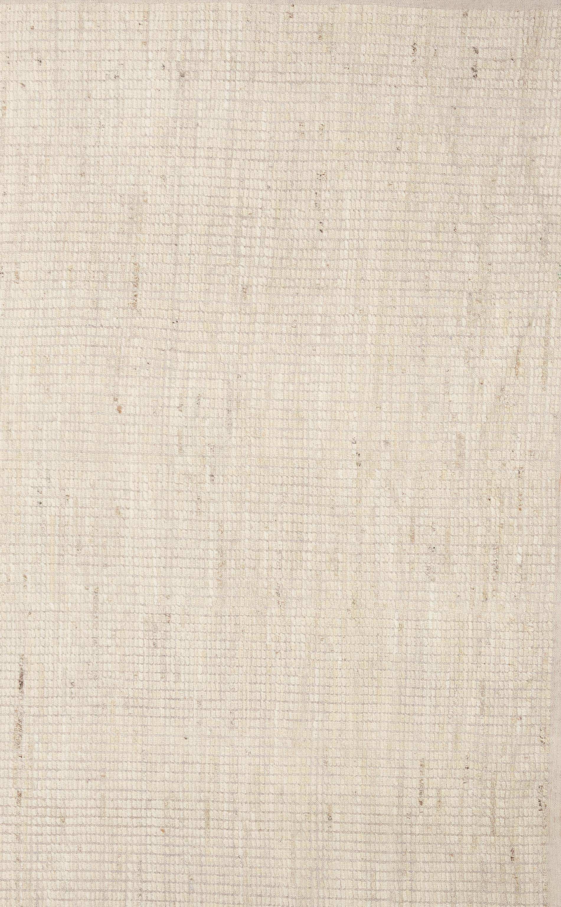 Werten Sie Ihr Zuhause mit diesem wunderschönen marokkanischen Teppich auf, einem wahren Meisterwerk der Handwerkskunst. Mit komplizierten geometrischen Mustern und fesselnden Farbtönen auf einem hohen Plüschflor. Dieser Teppich verleiht jedem Raum