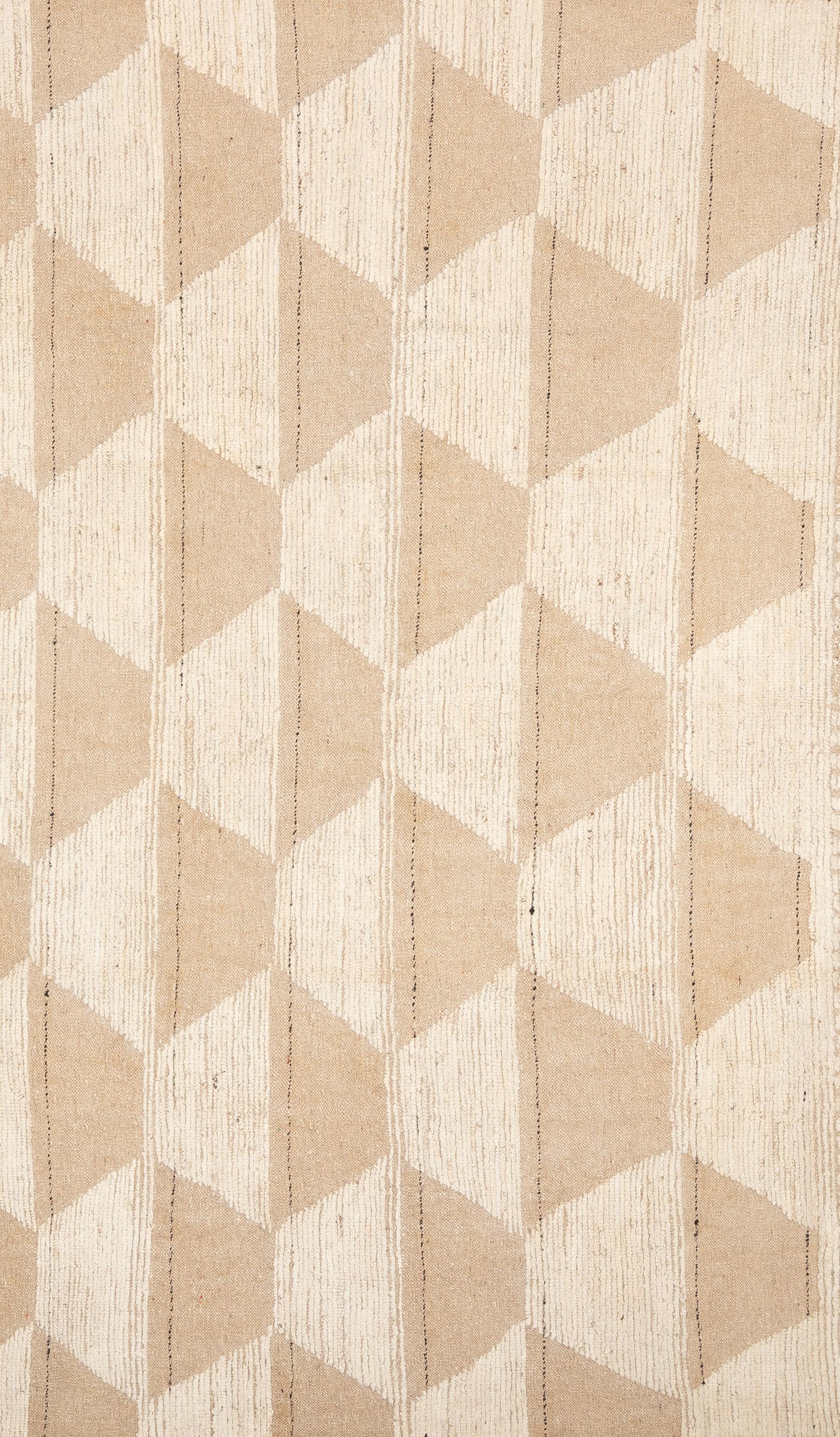 Werten Sie Ihr Zuhause mit diesem wunderschönen marokkanischen Teppich auf, einem wahren Meisterwerk der Handwerkskunst. Mit verschlungenen Mustern und fesselnden Farben. Dieser Teppich verleiht jedem Raum einen Hauch von exotischer Eleganz. Mit