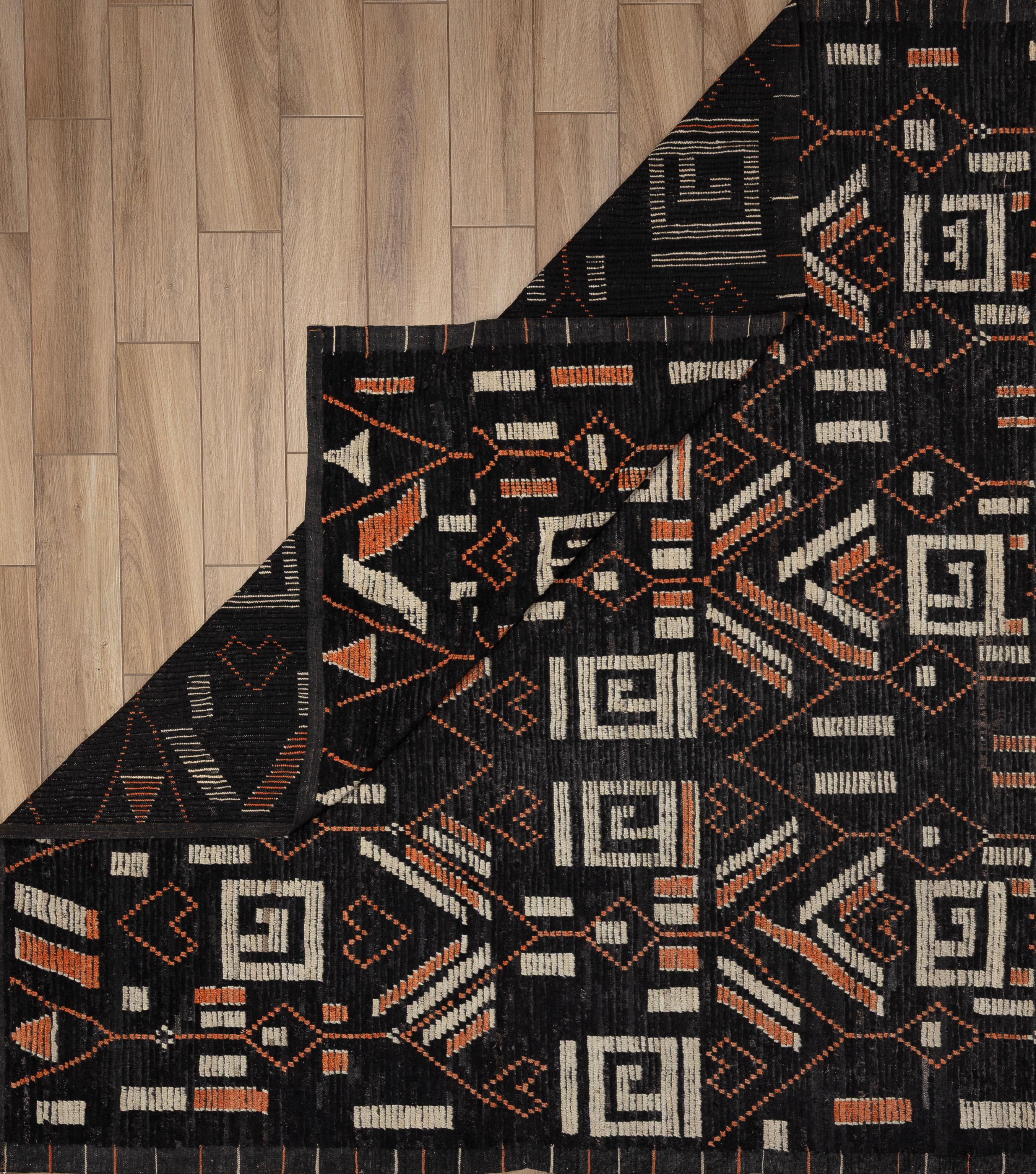 Marokkanisch im 21. Jahrhundert (Handgewebt) im Angebot