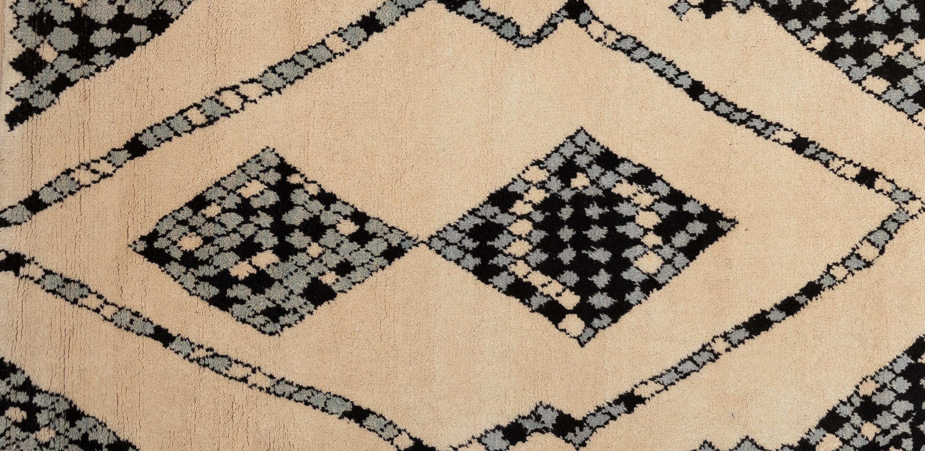 Marokkanischer Teppich des 21. Jahrhunderts (Handgeknüpft) im Angebot