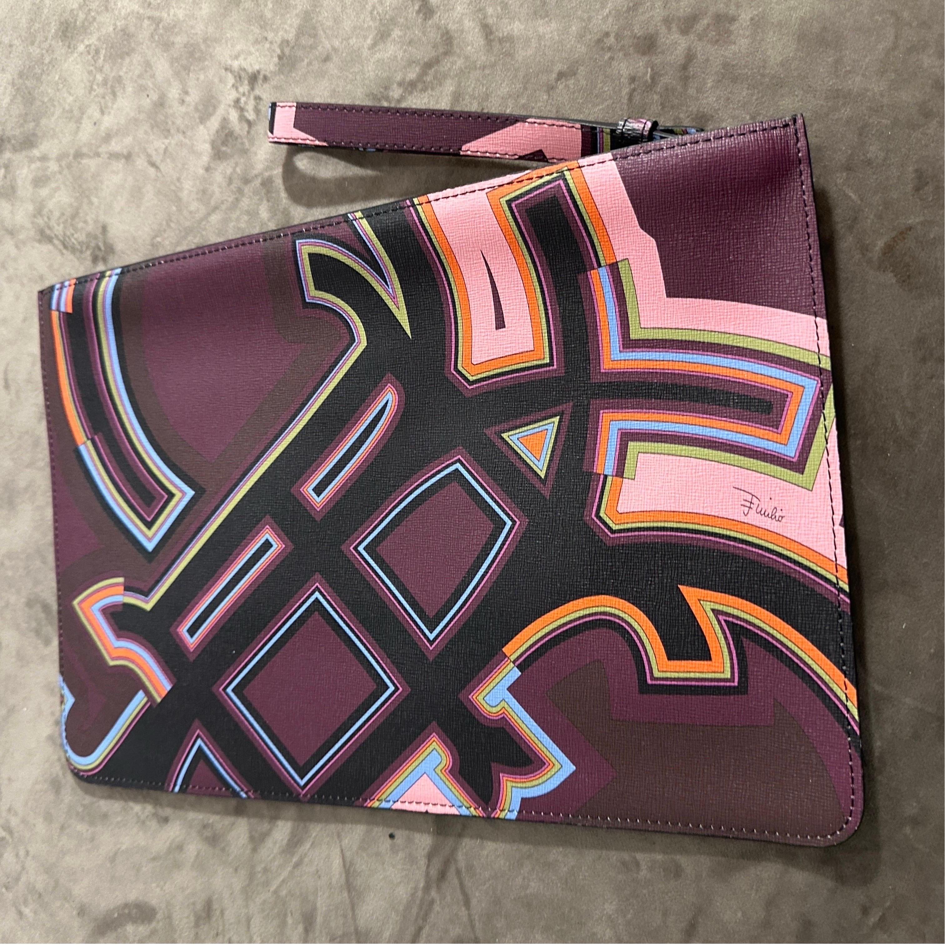21st Century Multicolored Geometric Pochette by Emilio Pucci In New Condition For Sale In Aci Castello, IT