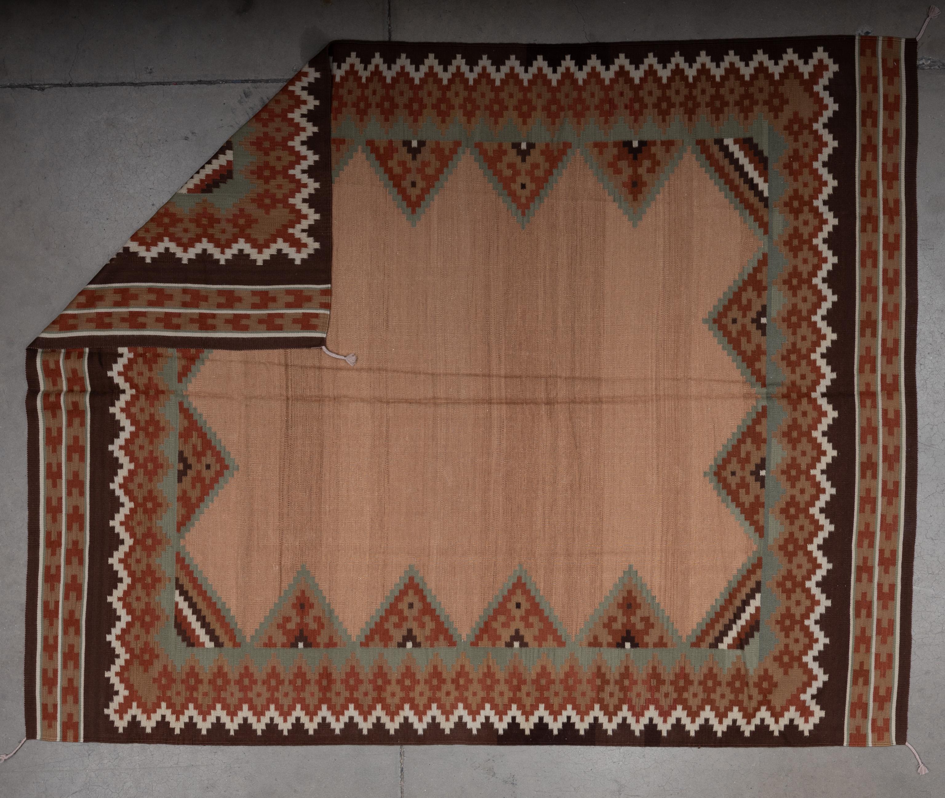 21st Century Navajo Inspired Rug In New Condition For Sale In Paradise Valley, AZ