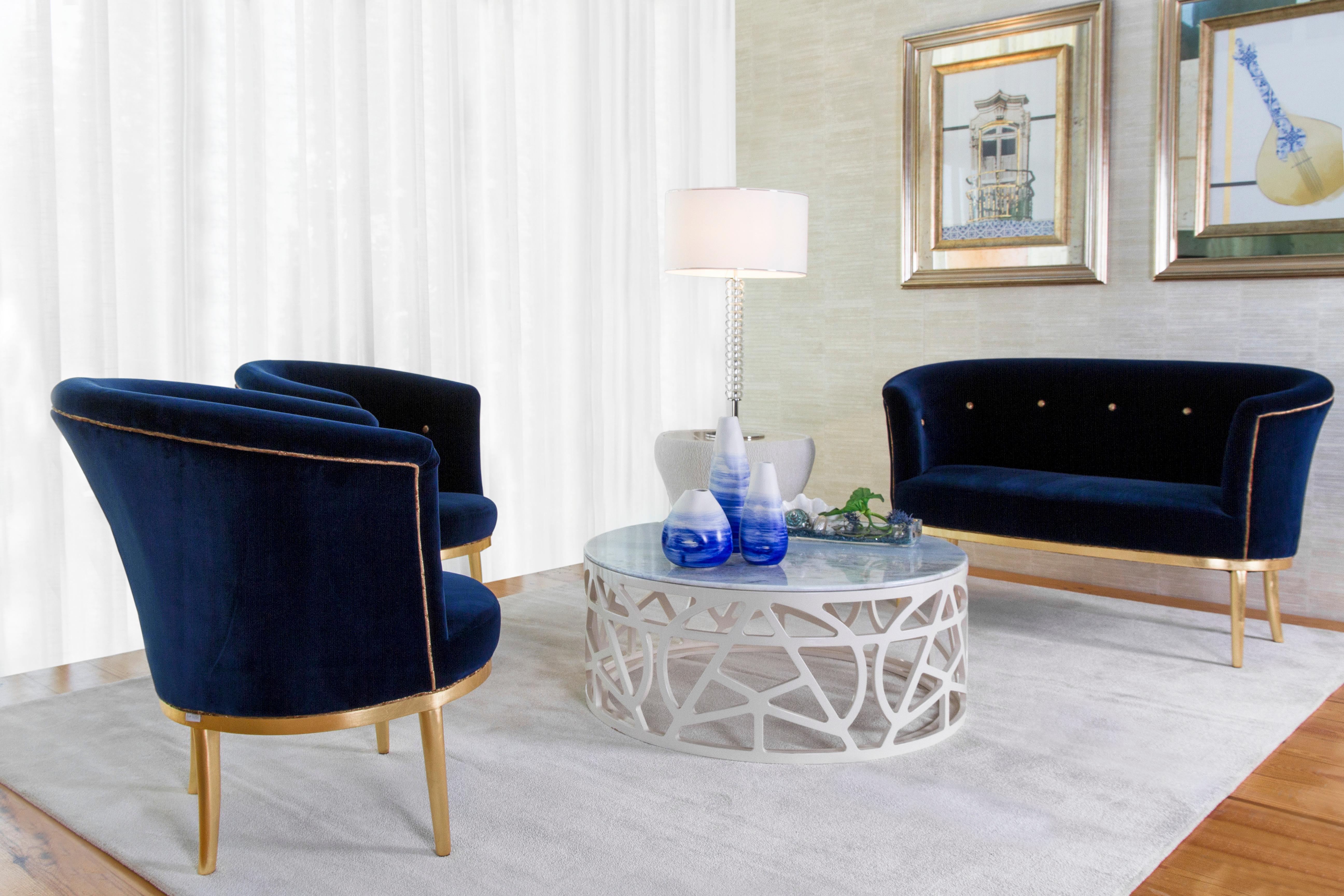 XXIe siècle et contemporain Canapé Loveseat Lisboa Art Déco bleu velours feuille d'or fait à la main Portugal Greenapple en vente