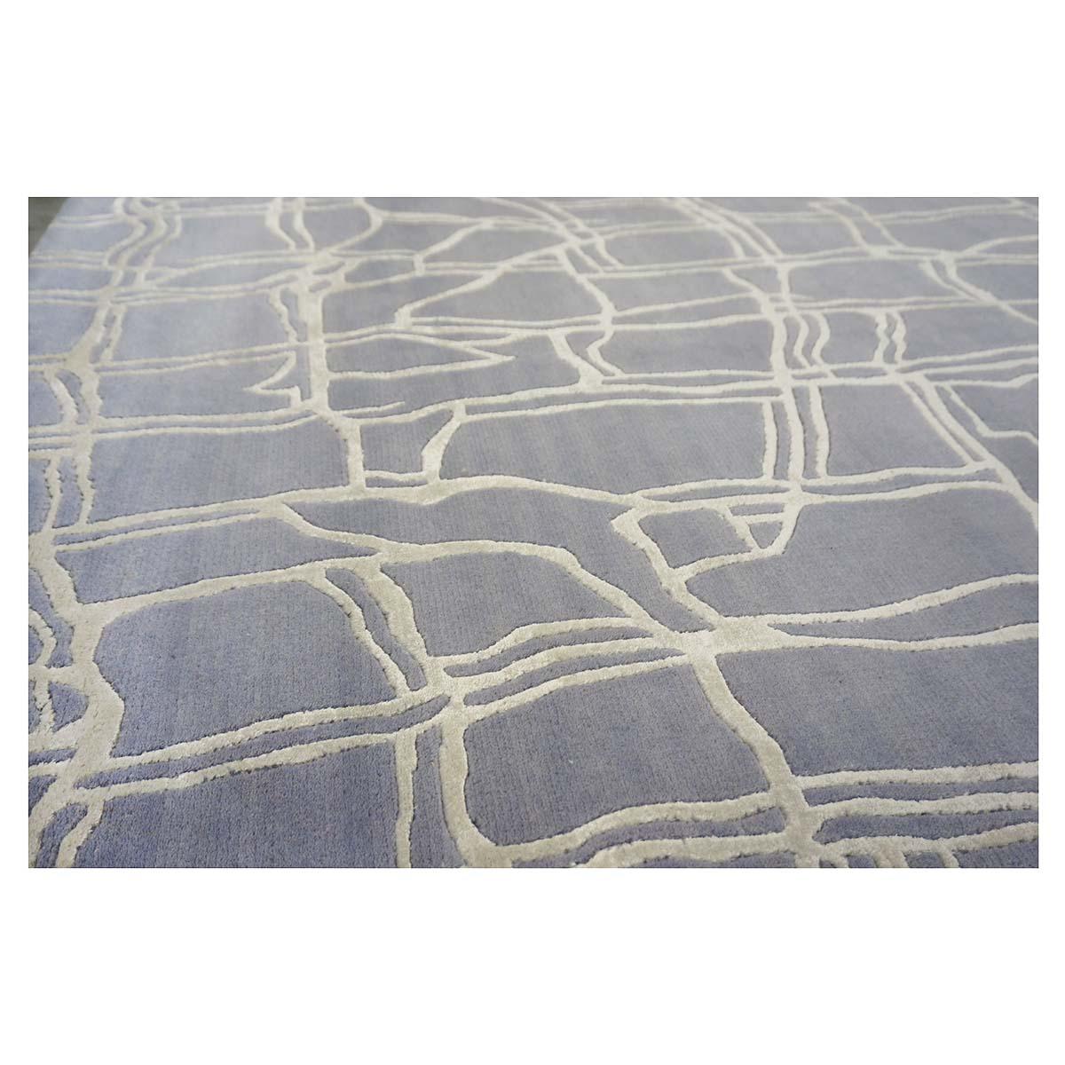 21st Century Nepalese Modern Wool & Silk 4X6 Slate Blue & Light Grey Area Rug For Sale 2