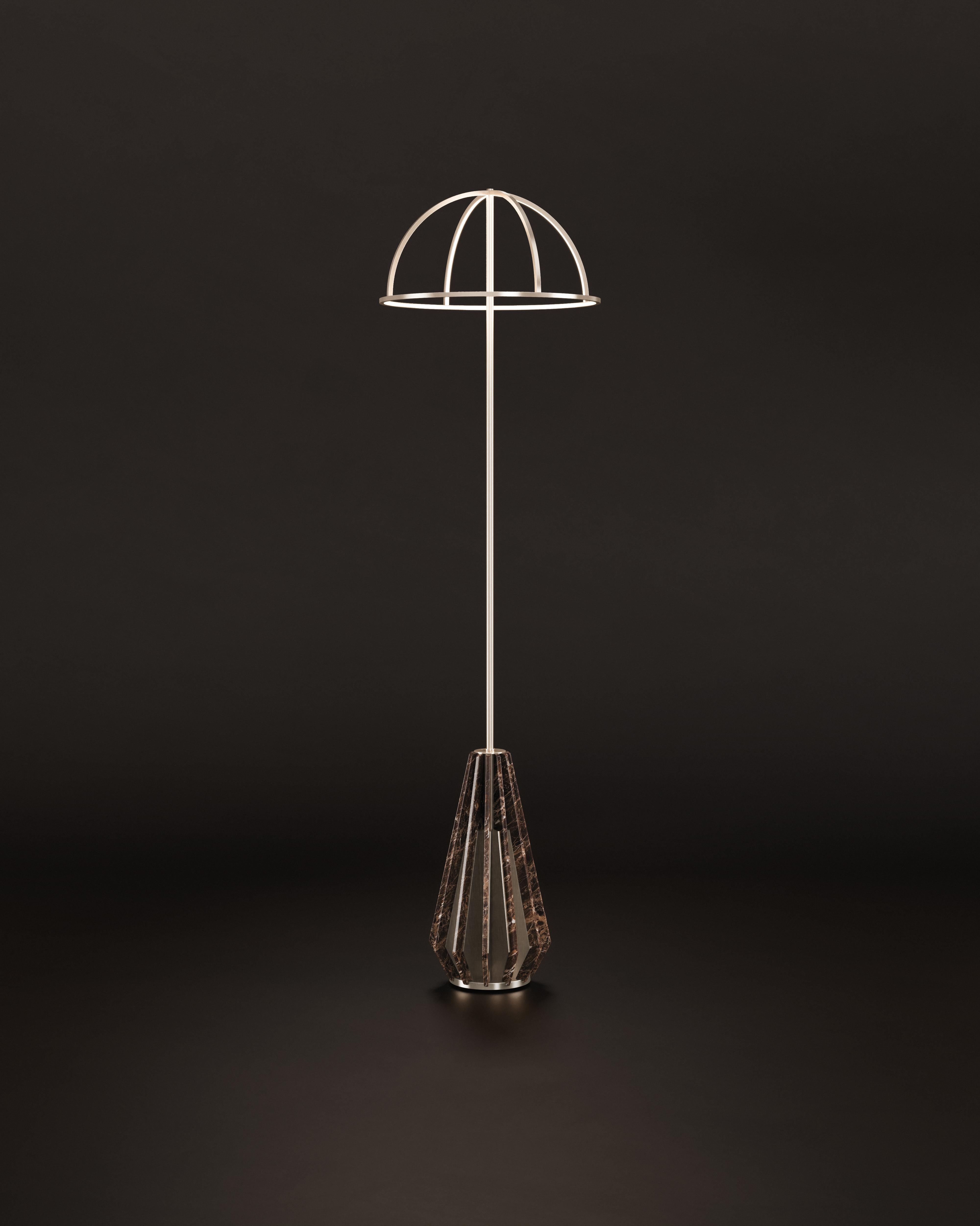 XXI secolo e contemporaneo Lampada da terra Nevada del XXI secolo in marmo, ottone e led Made in Portugal di Porus Studio A in vendita