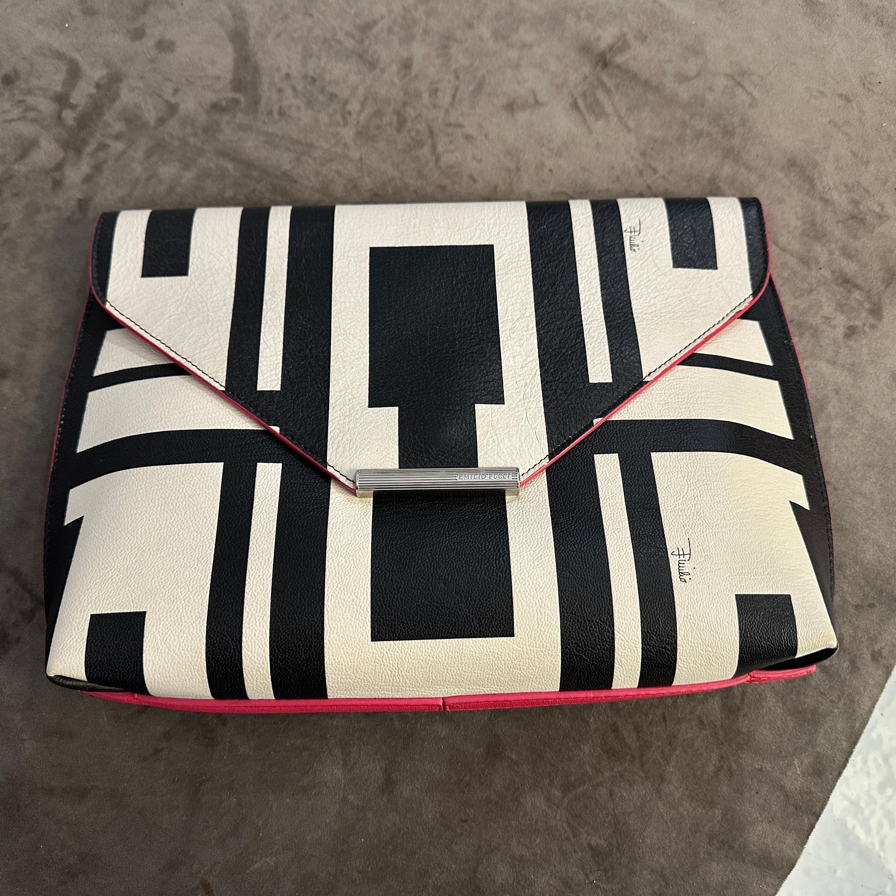 21st Century Never Used Black and White Clutch Bag by Emilio Pucci In New Condition For Sale In Aci Castello, IT