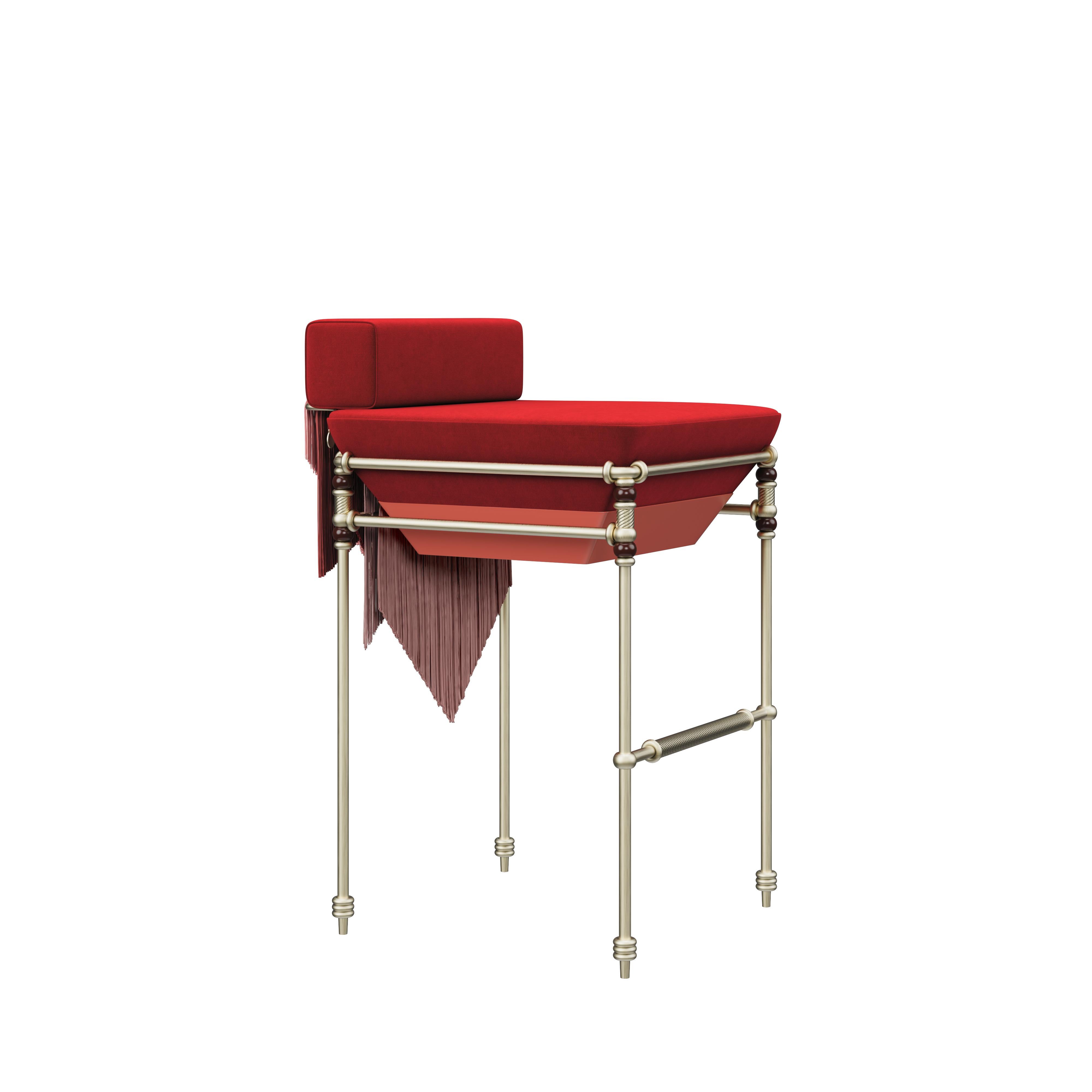 Portugais Chaise de bar du 21e siècle à franges en Seraphine fabriquée au Portugal en vente