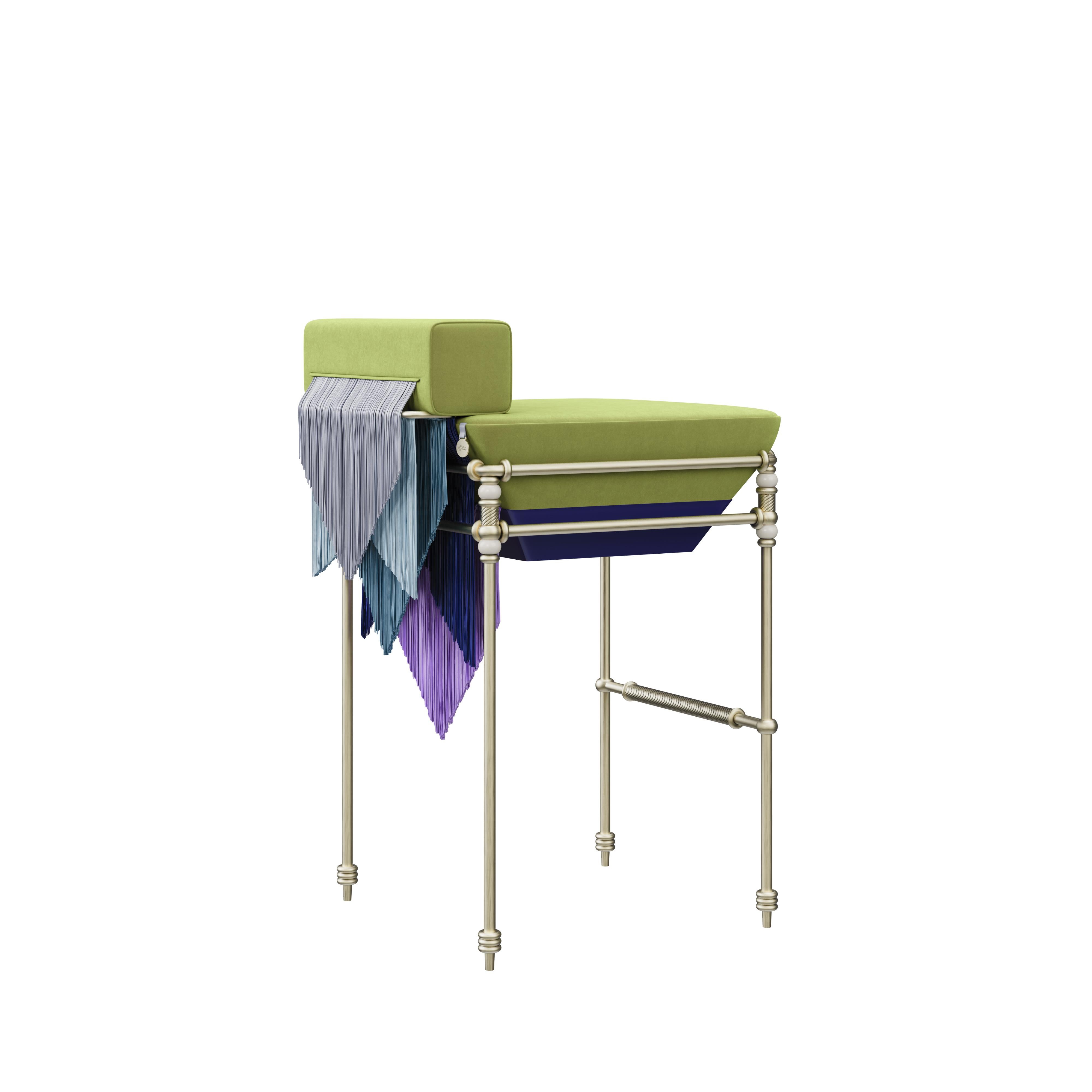 Velours Chaise de bar du 21e siècle à franges en Seraphine fabriquée au Portugal en vente
