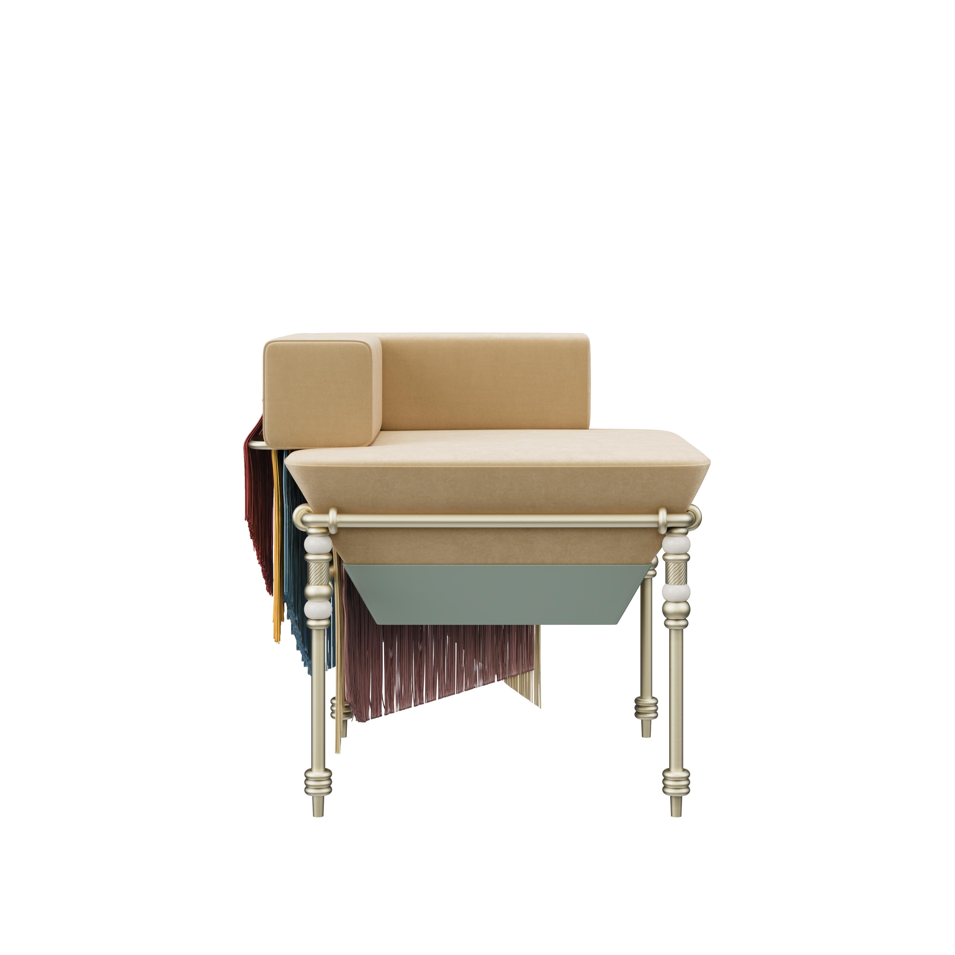 Chaise Seraphine à franges du 21e siècle fabriquée au Portugal par Ottiu Neuf - En vente à RIO TINTO, PT