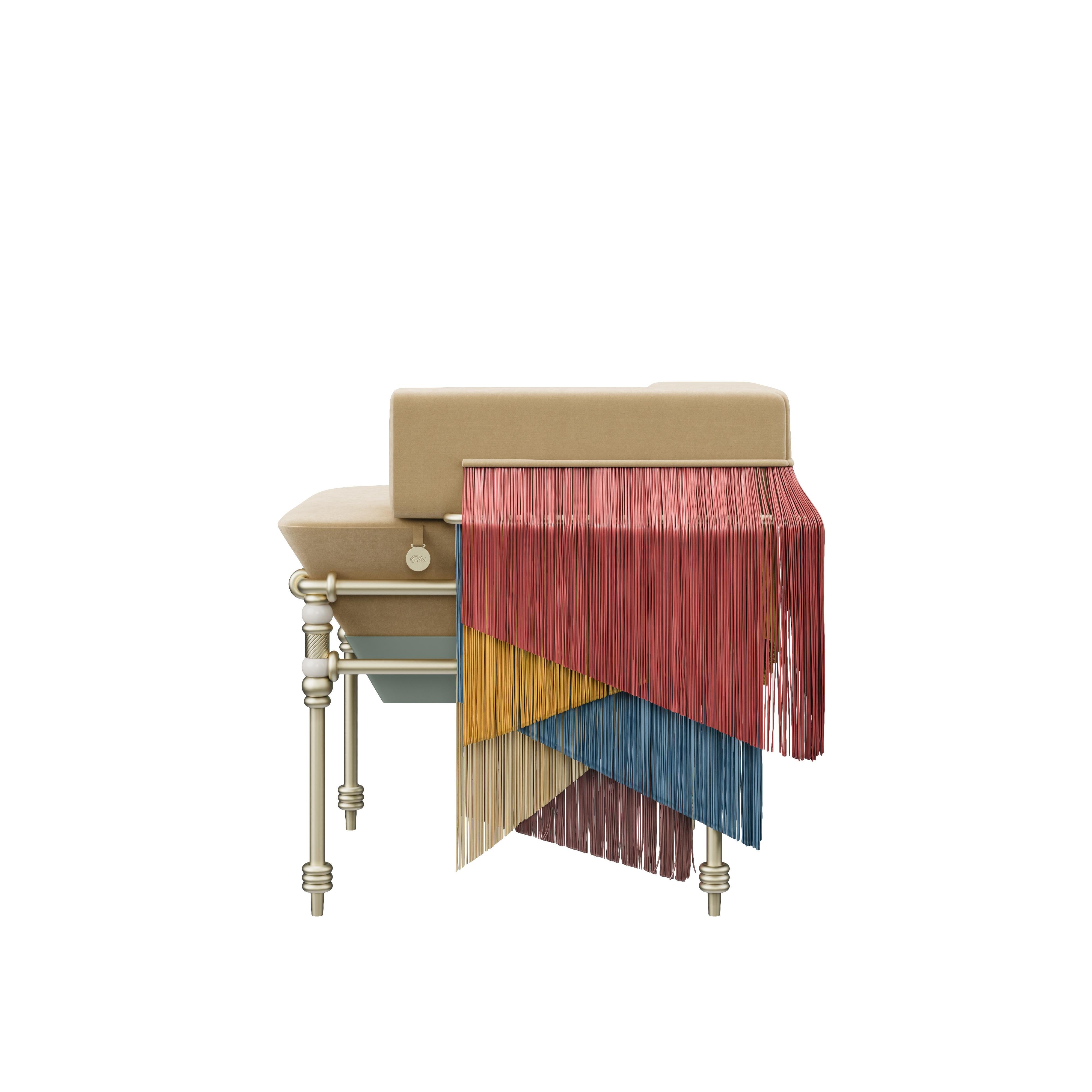 Velours Chaise Seraphine à franges du 21e siècle fabriquée au Portugal par Ottiu en vente