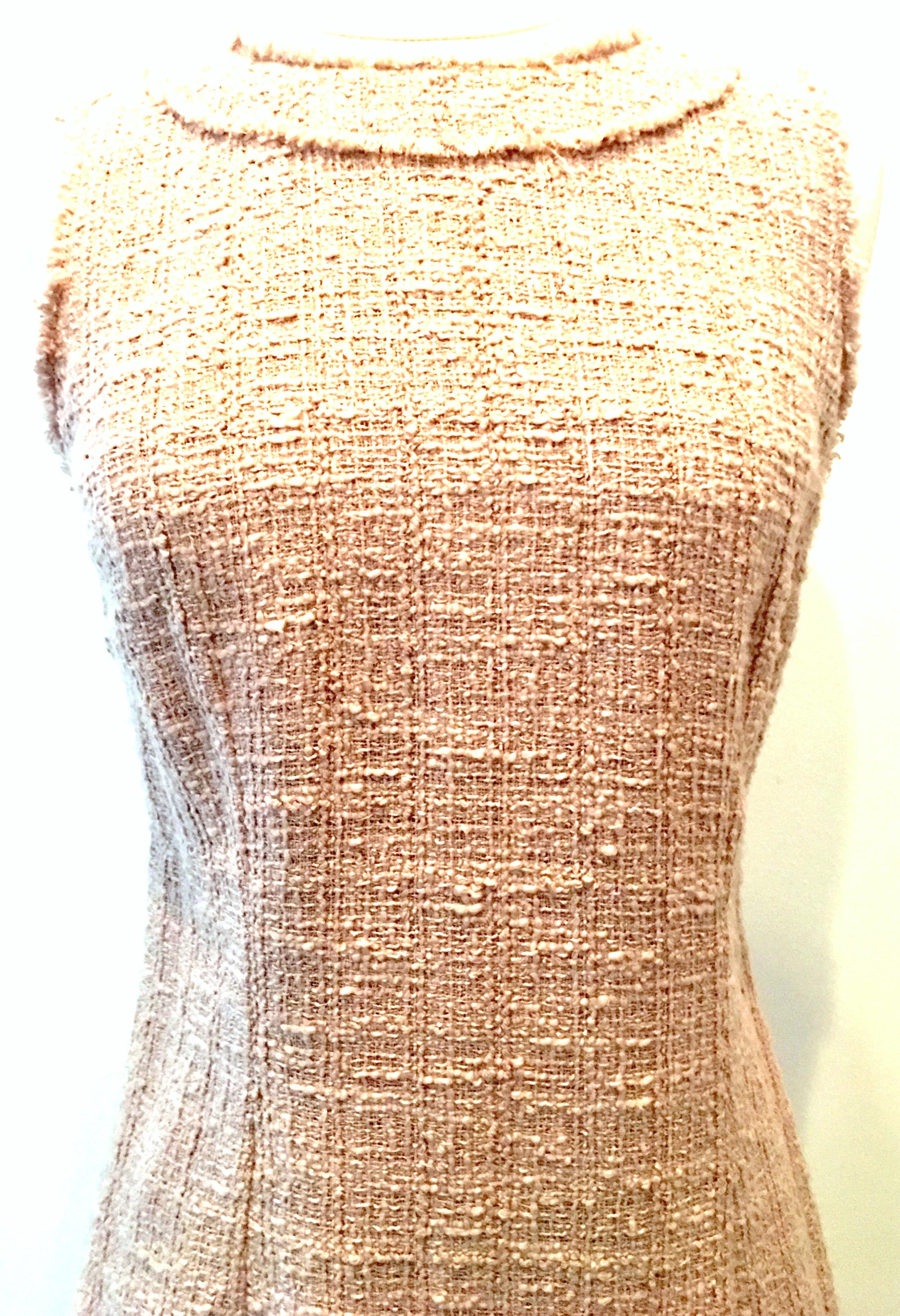 21st Century & New Italian Boucle Shift Dress By, Dolce & Gabbana - Size 42 In New Condition For Sale In West Palm Beach, FL