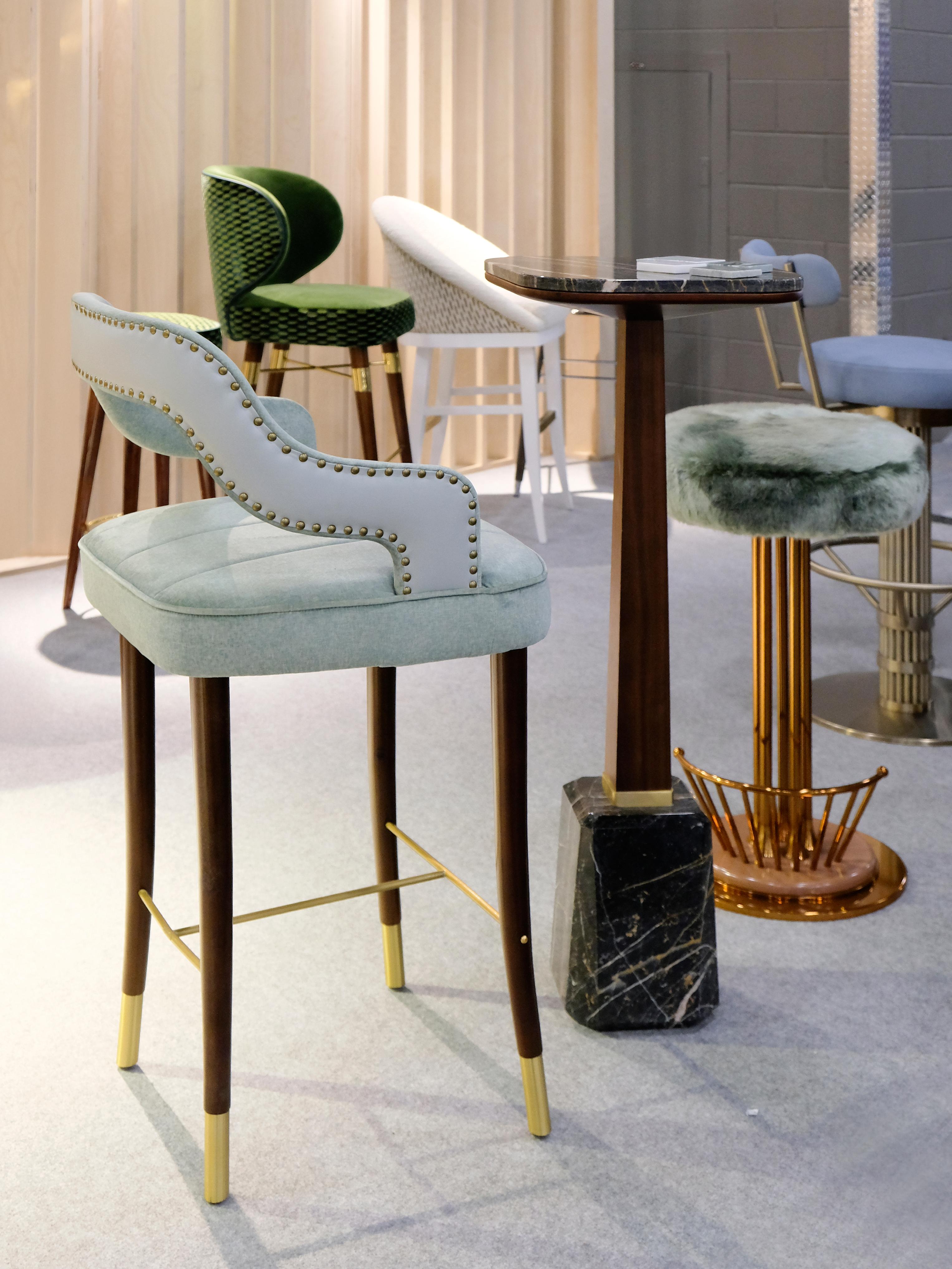 Mesa de bar Oakland Siglo XXI Mármol Madera Latón Fabricada en Portugal por Porus Siglo XXI y contemporáneo en venta