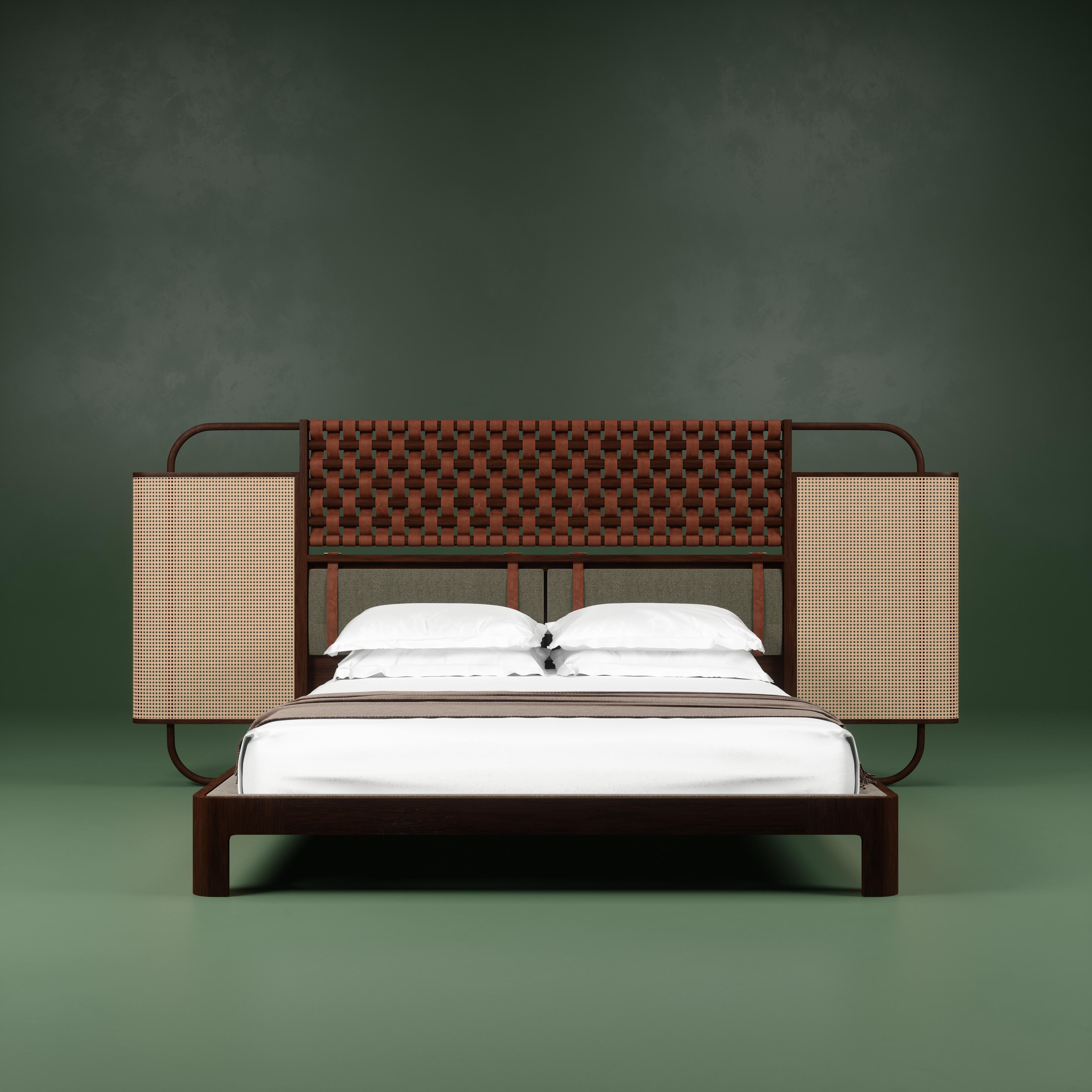 21st O'Connell I Bett aus Rattanholz und Leder, handgefertigt in Portugal von Wood Tailors (Portugiesisch) im Angebot