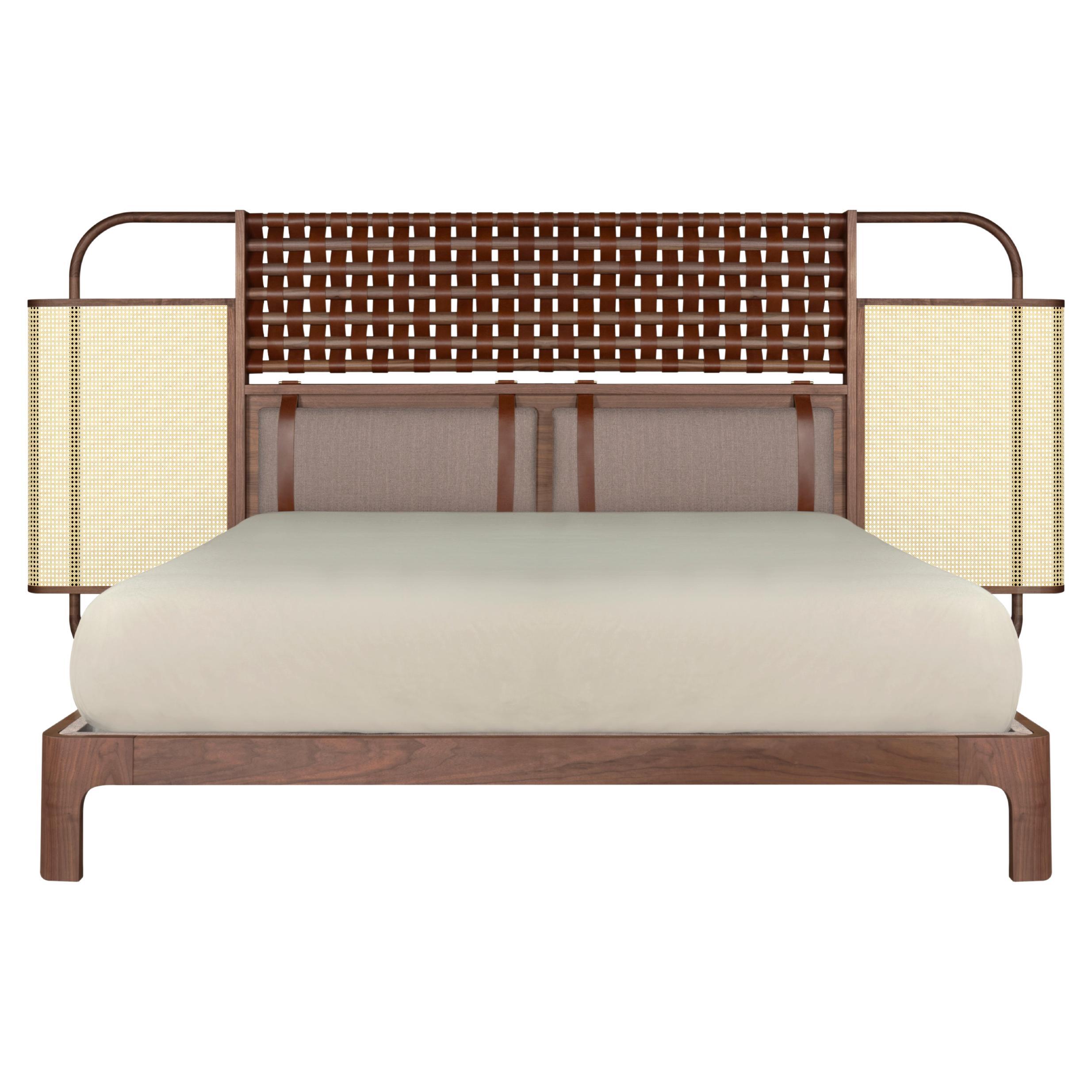 21st O'Connell I Bett aus Rattanholz und Leder, handgefertigt in Portugal von Wood Tailors im Angebot