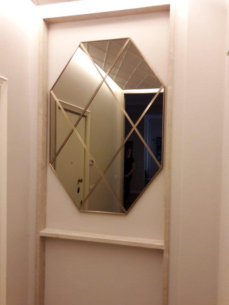 Miroir octogonal de style Art déco du 21e siècle à panneaux de laiton bronze 90 x 120 cm en vente 4