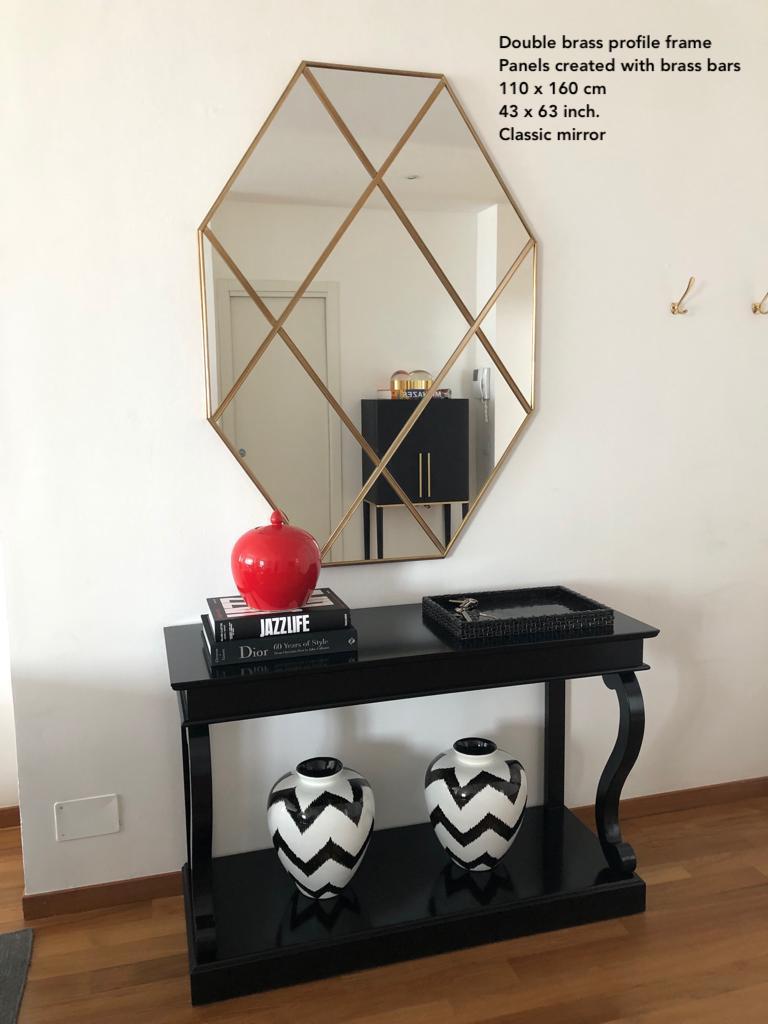 Miroir octogonal de style Art déco du 21e siècle à panneaux en laiton vieilli, 90 x 120 cm en vente 1