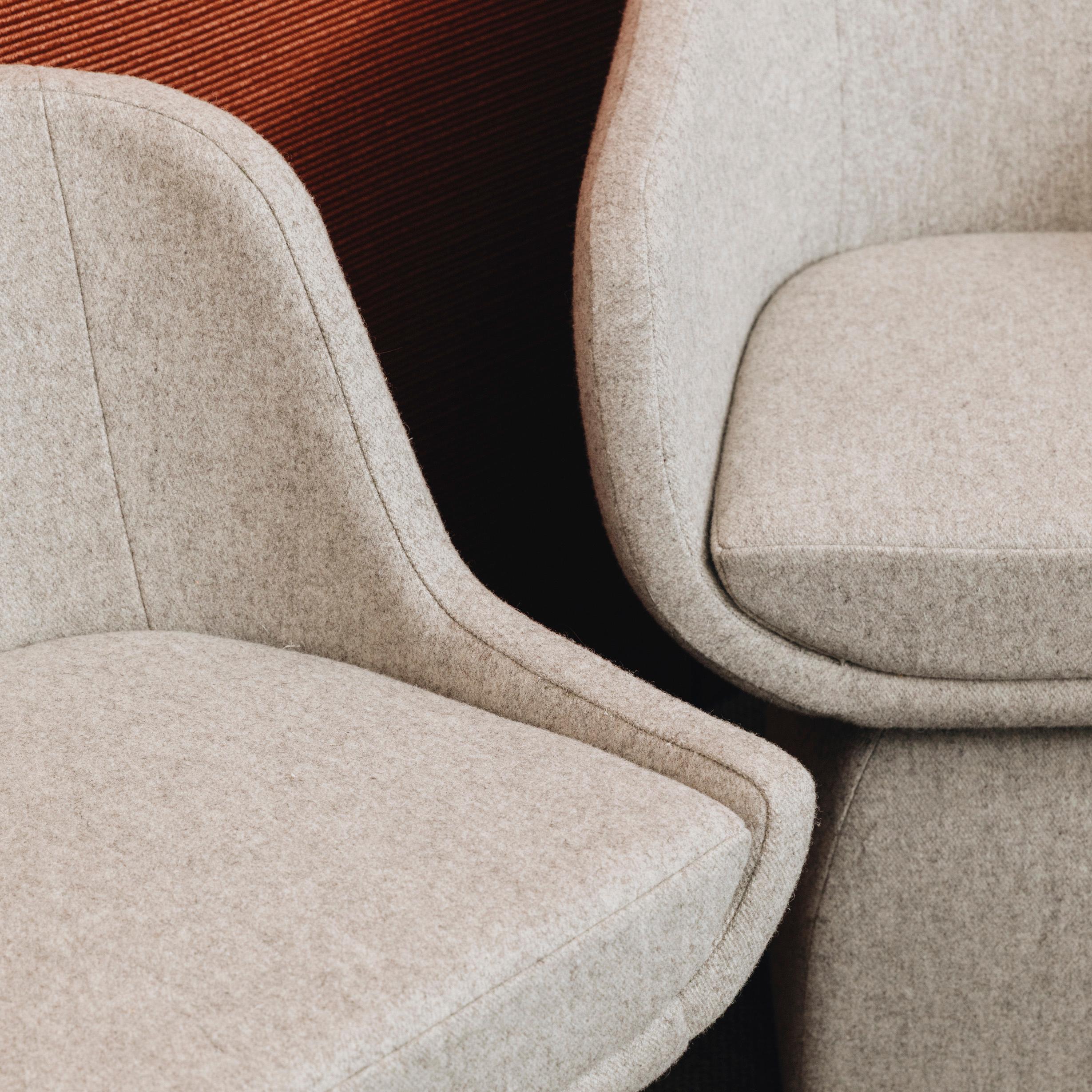 Modern 21st Century Oscar Small Dining Chair, in Special Wool Fabric, by Duistt For Sale
