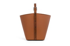 Cesta de Madera y Cuero con Asa Ovo del Siglo XXI Hecha a Mano en Italia