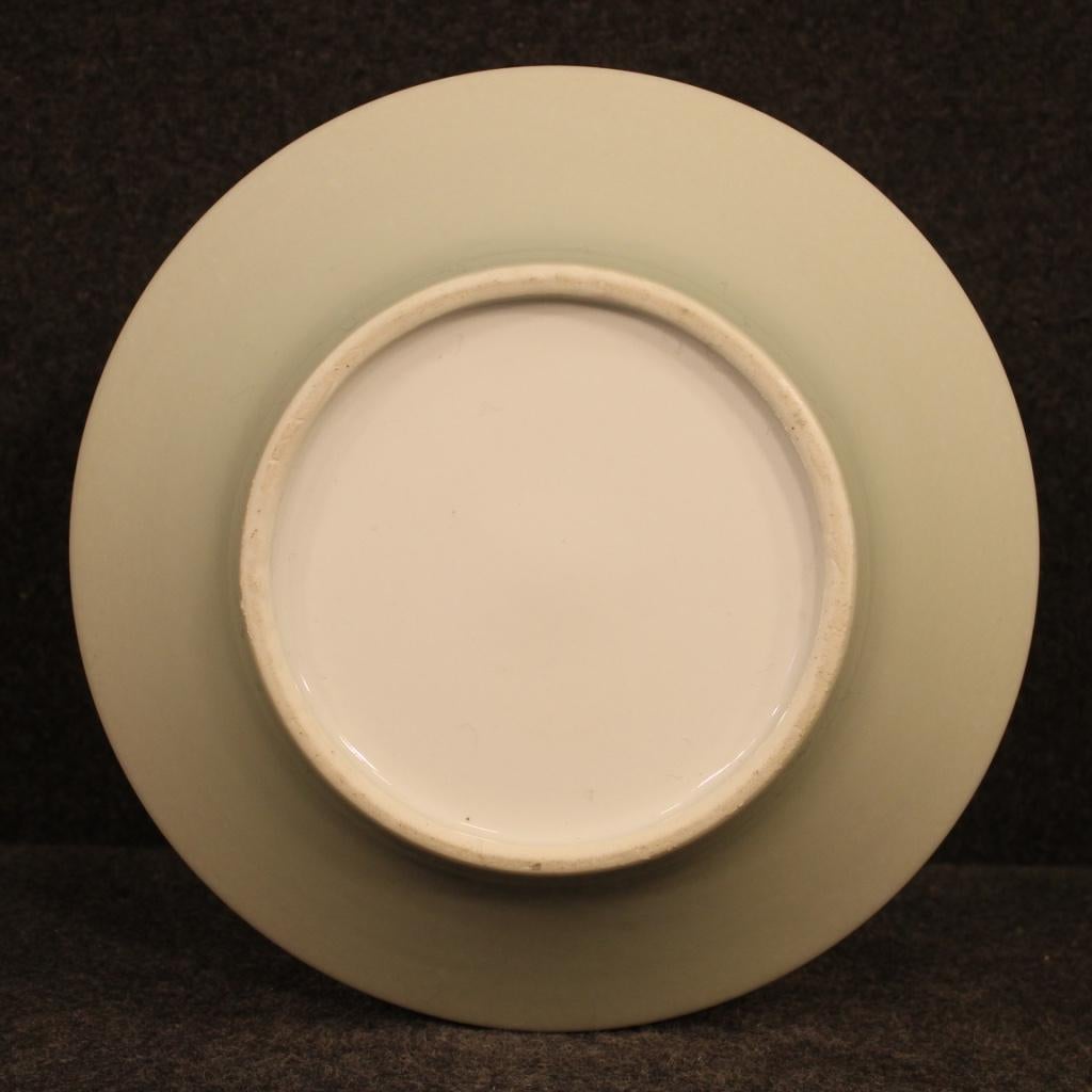 Vase chinois du 21e siècle en céramique peinte et émaillée, 2000 3