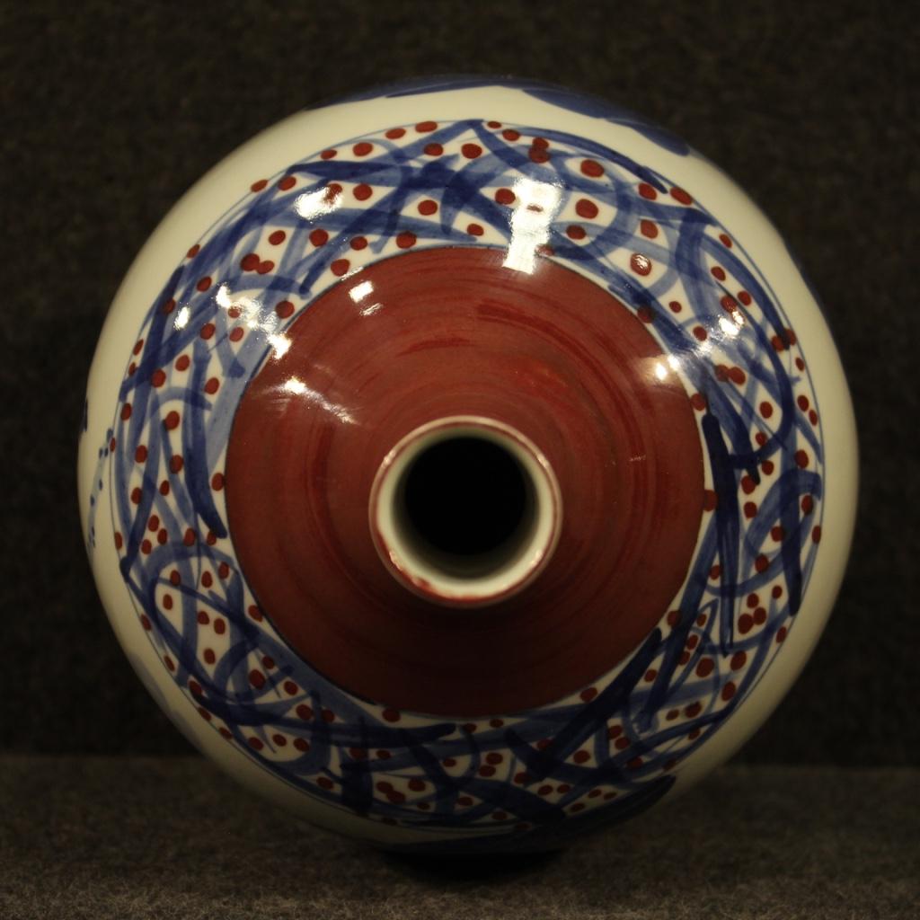 bemalte und glasierte chinesische Keramikvase des 21. Jahrhunderts:: 2000 im Angebot 2