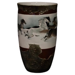 bemalte chinesische Keramikvasen des 21. Jahrhunderts Pferde, 2000