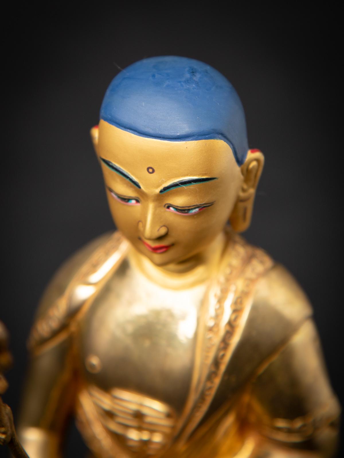 21st Century Pair of bronze Nepali Monk statues from Nepal For Sale 1