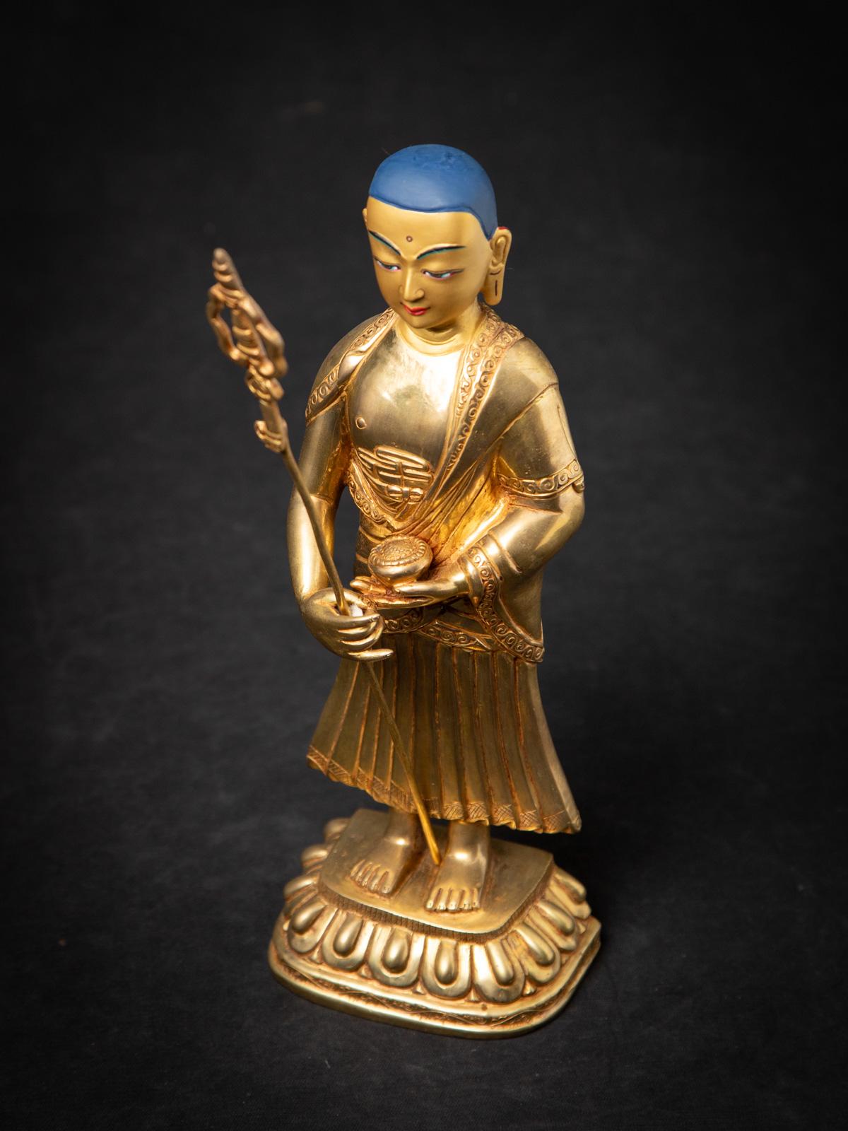21st Century Pair of bronze Nepali Monk statues from Nepal For Sale 2