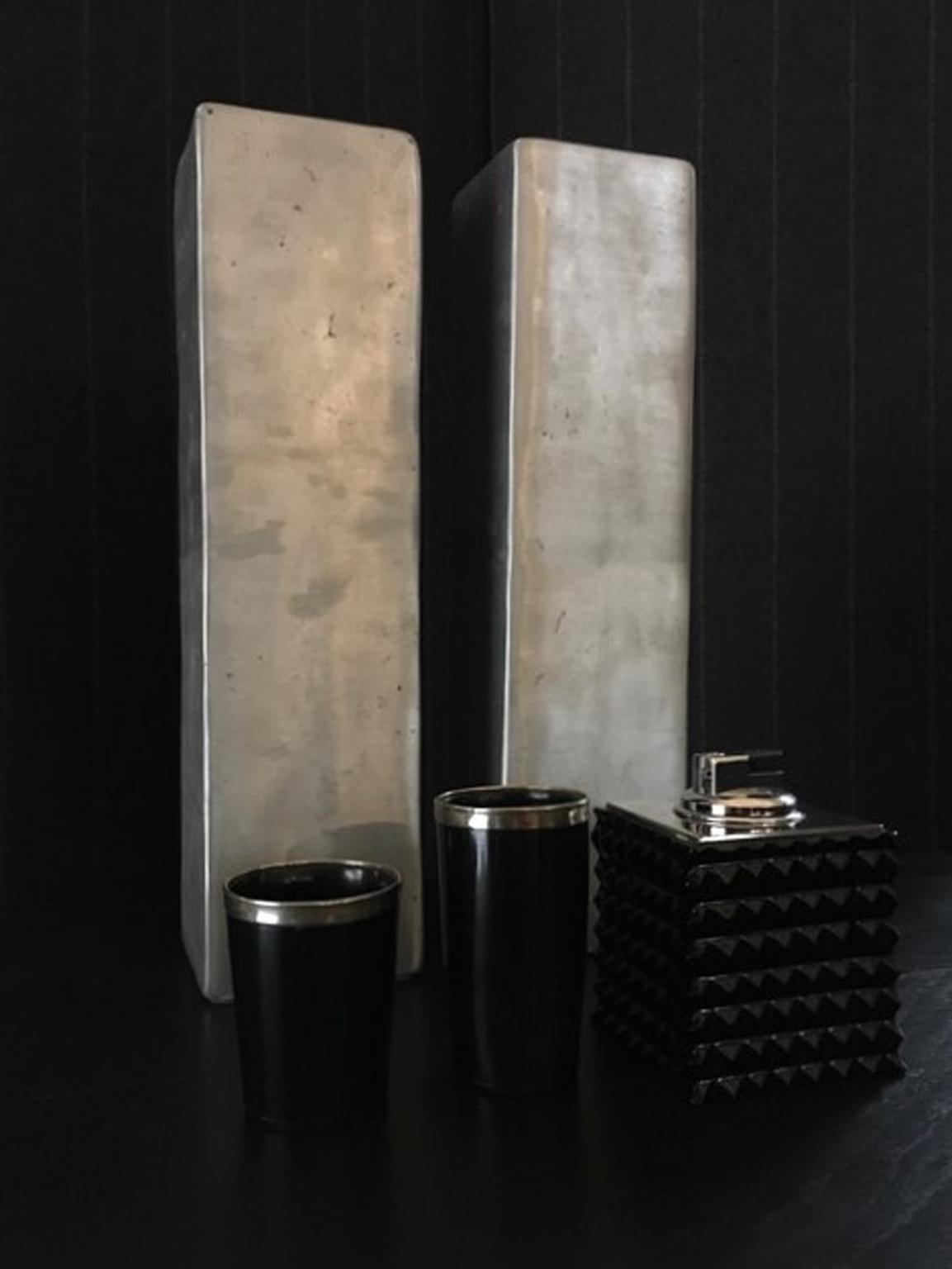 Africa Organic Modern Pair of Cast Lost Wax Aluminum Vases In Good Condition For Sale In Brescia, IT