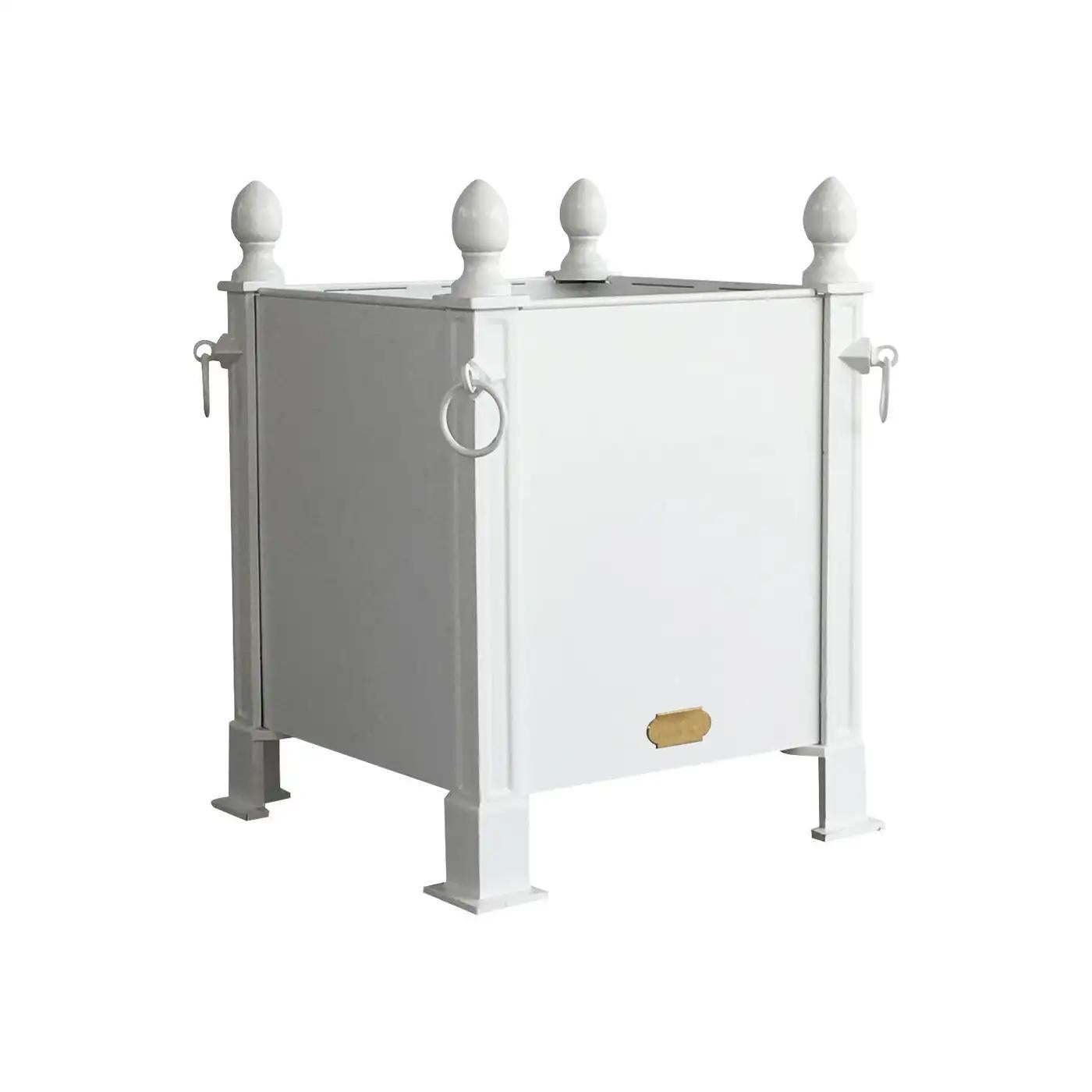 Fashionable in Paris during the 18th and 19th Centuries, this style of French planter box was often used to flank grand entrances with citrus trees or topiaries.   

Benjamin Moore Color: White