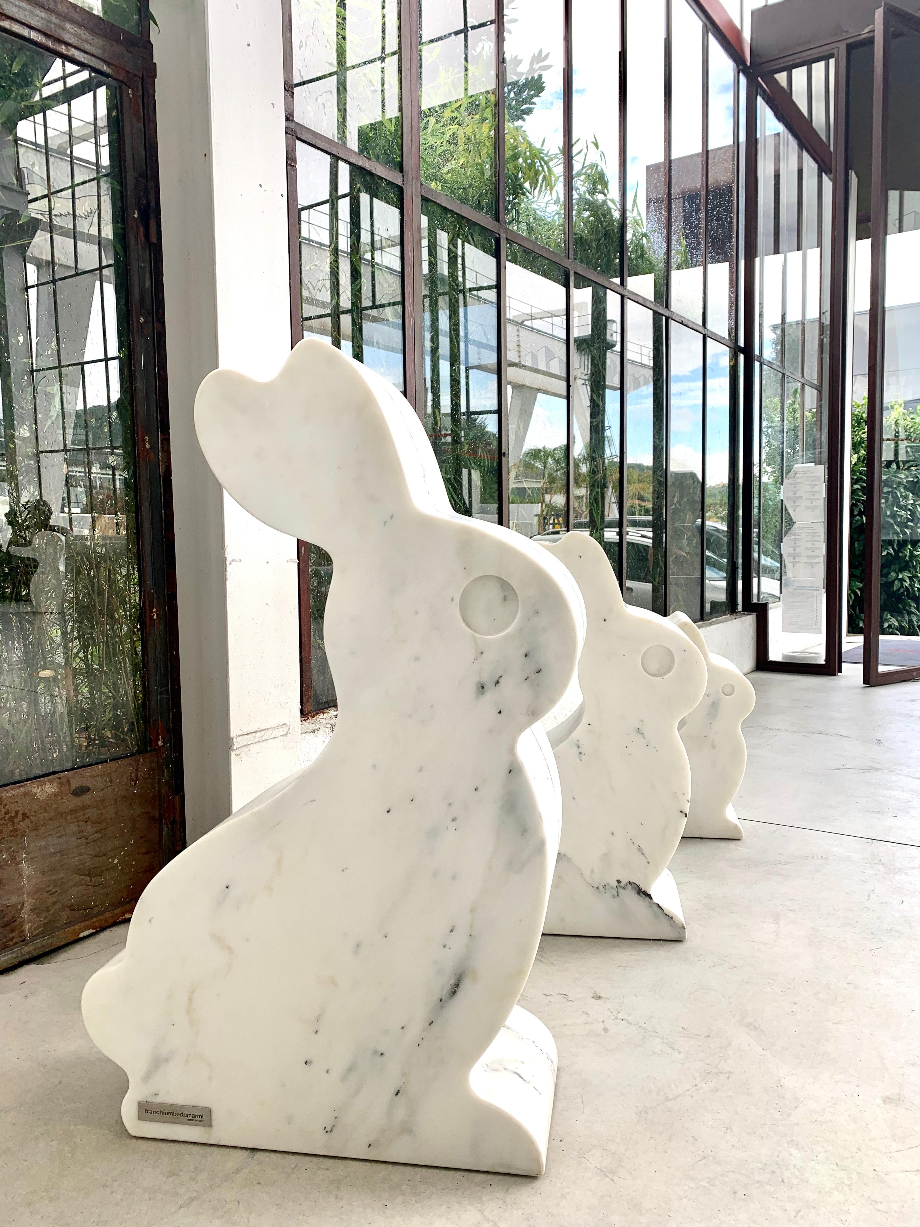 Italian 21st Century Paonazzo Carrara Marble Animal Collection Rabbit Statue For Sale