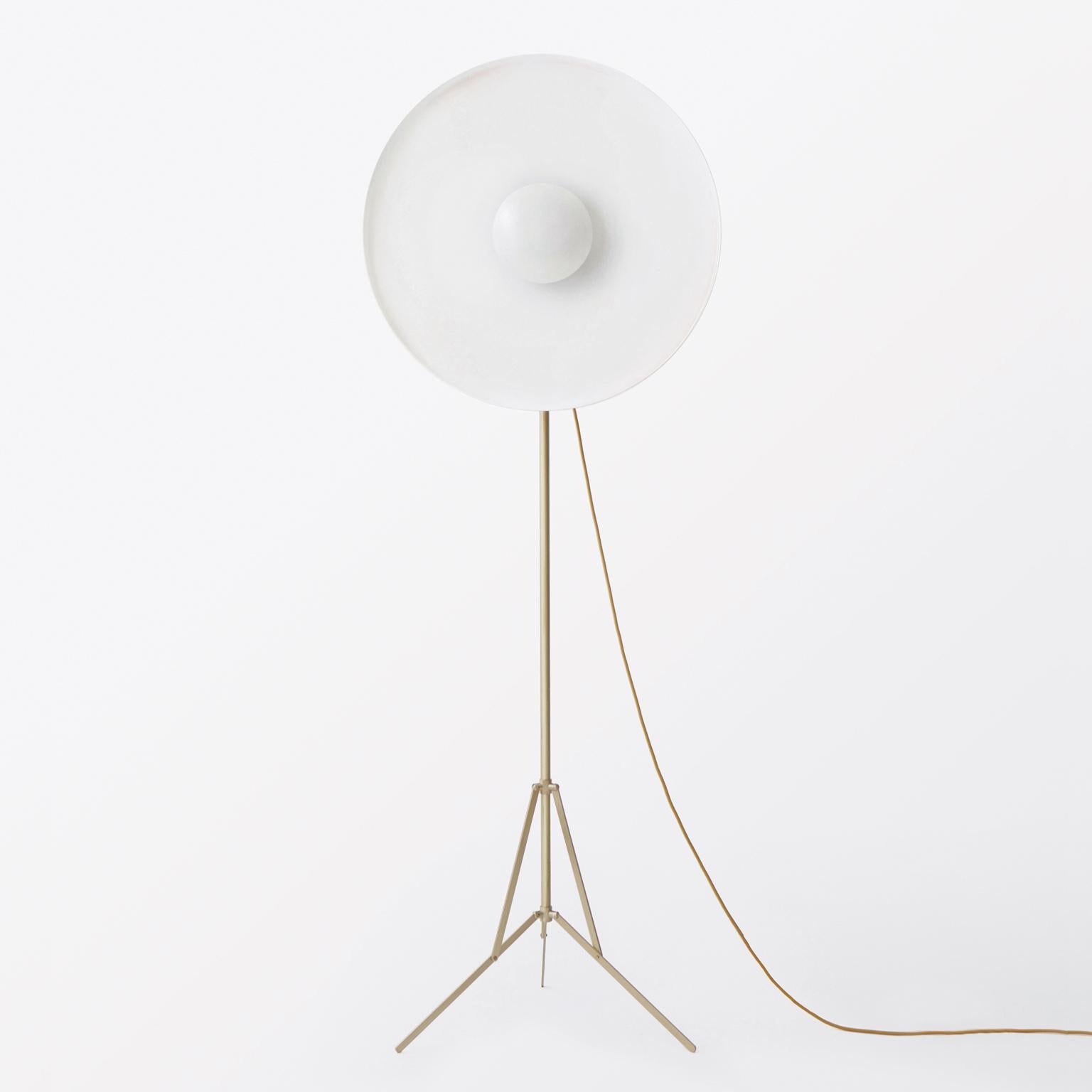 Parabola Copper Floor Lamp and White Disk, Atelier Biagetti In New Condition In Milan, IT